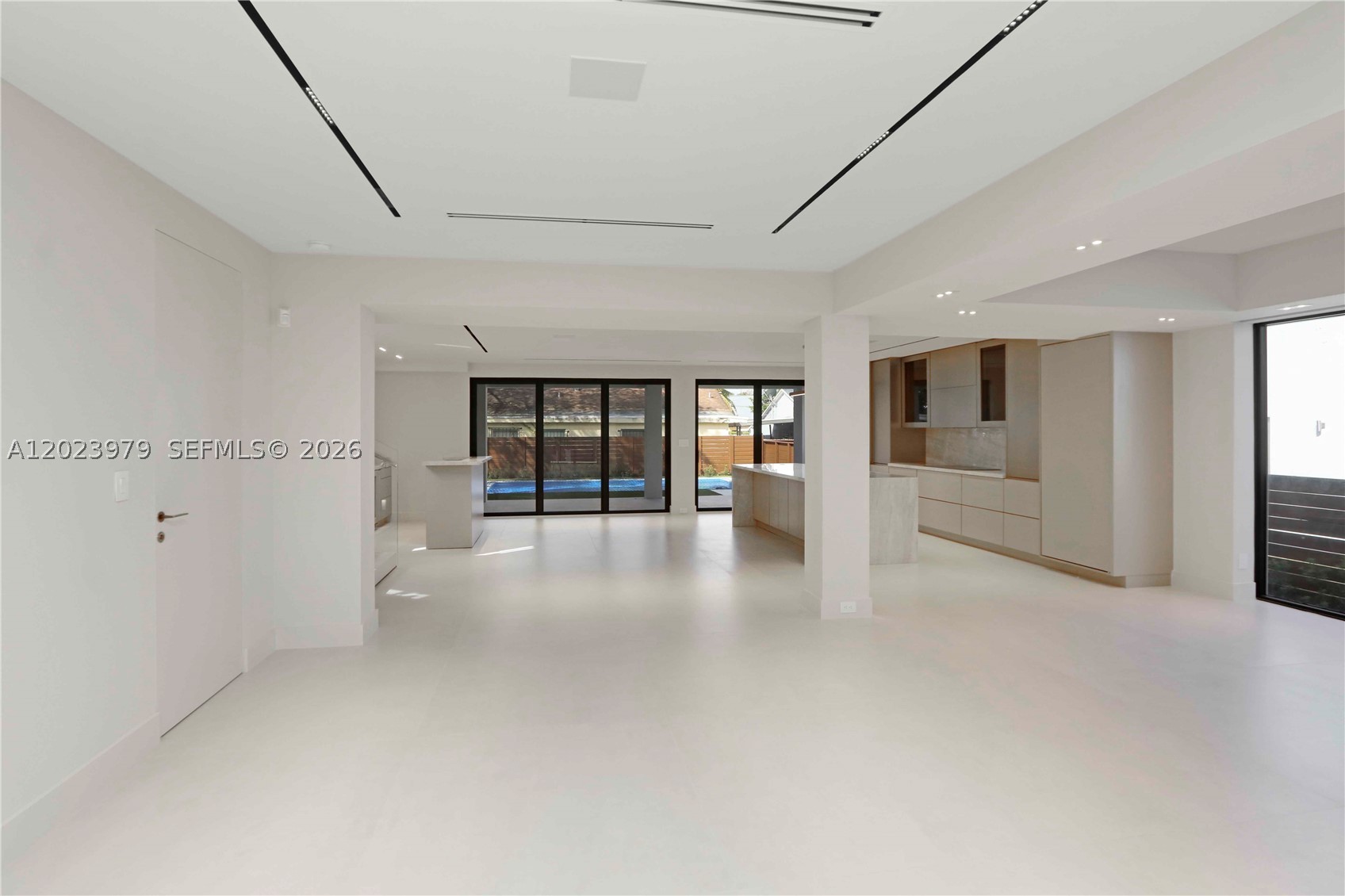 330 SW 19th Rd Miami, FL 33129