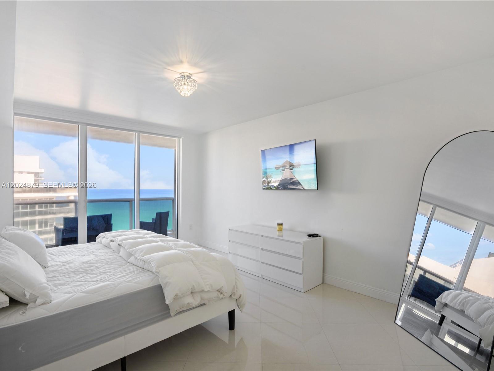 image Beach Club 219