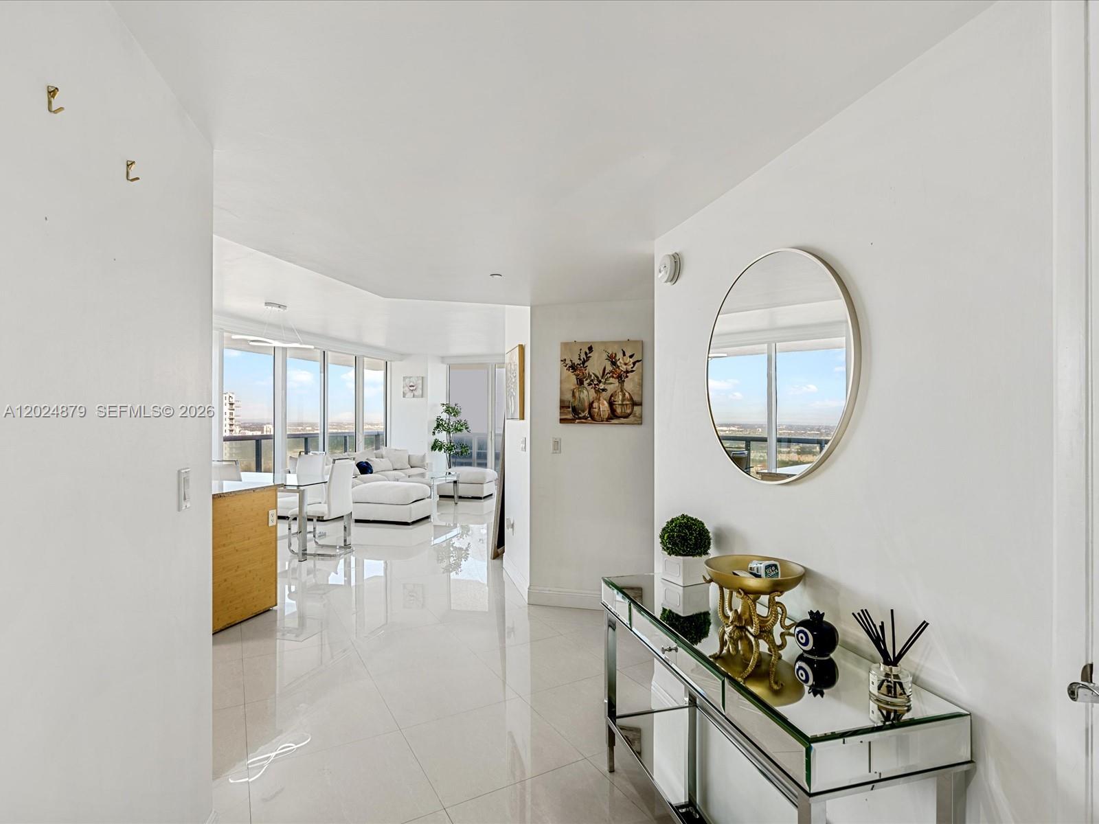 image Beach Club 24