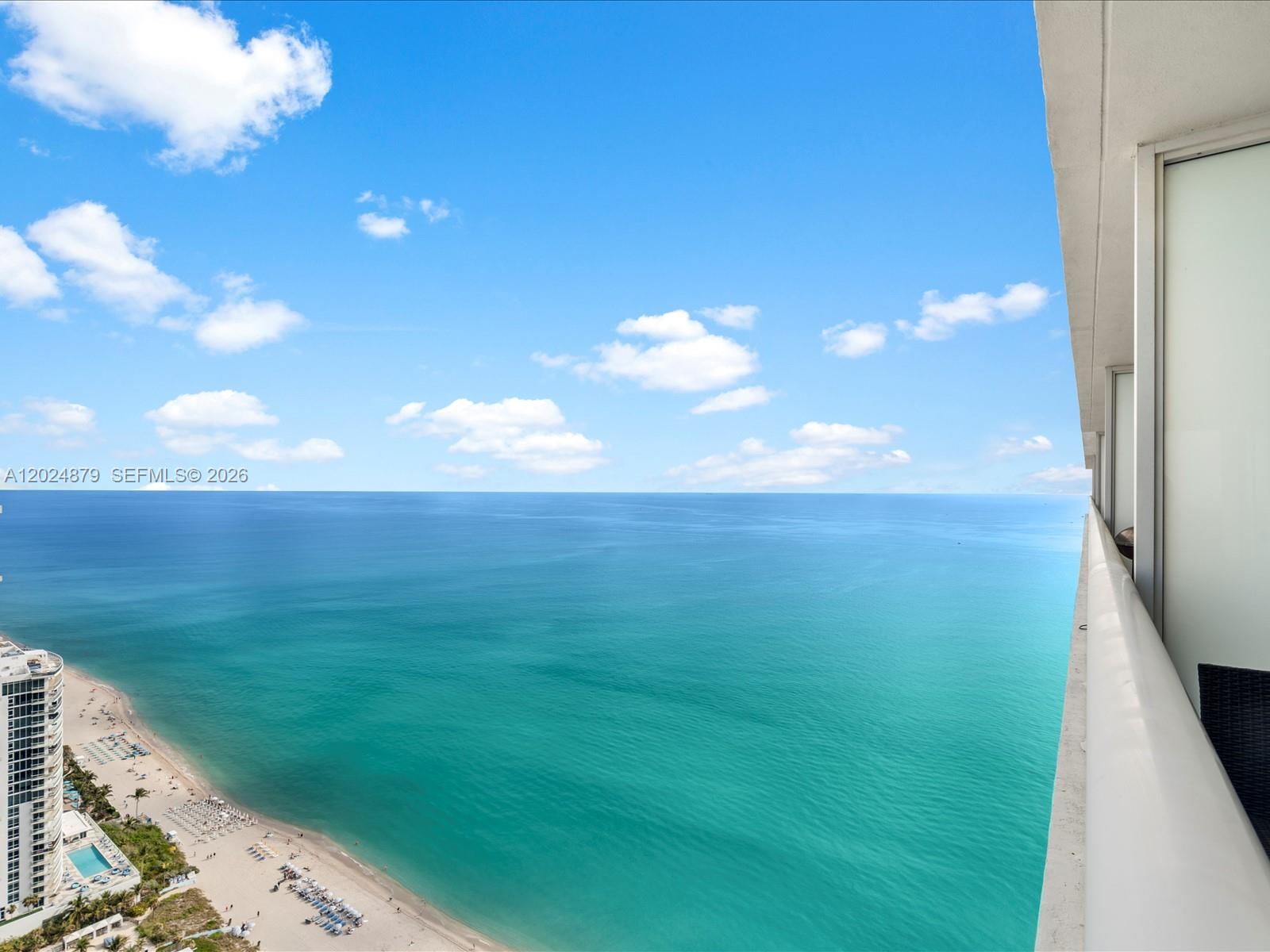 image Beach Club 259