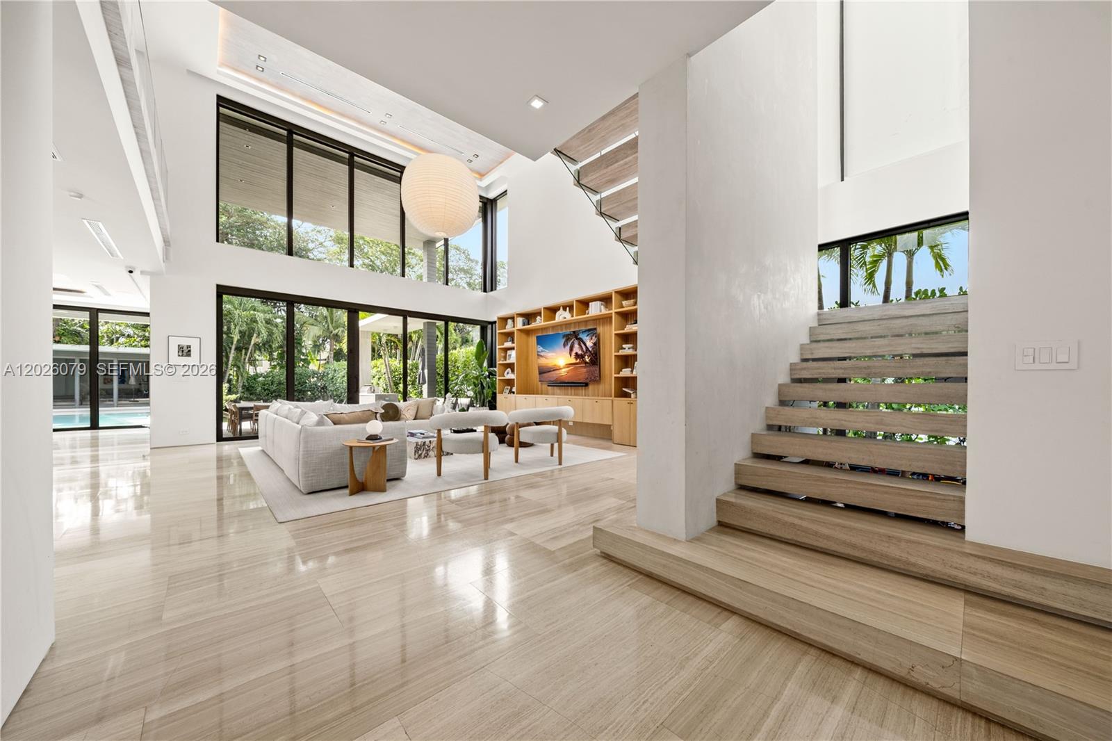 5061 N Bay Rd Miami Beach, FL 33140