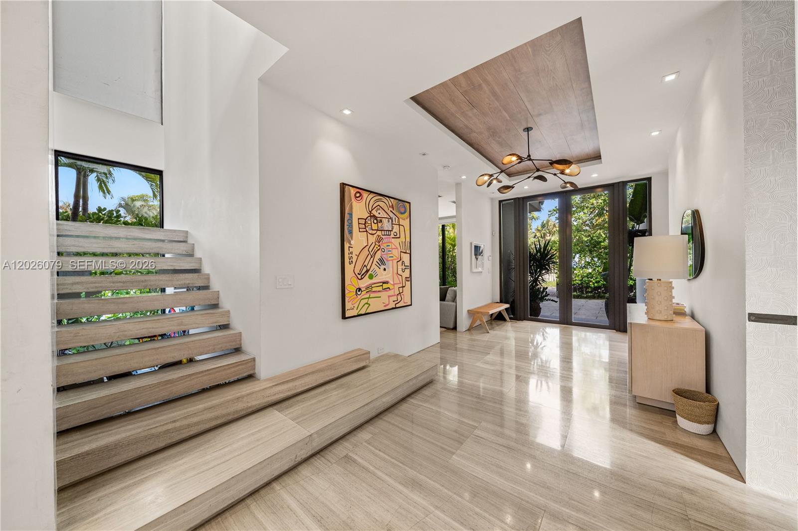 5061 N Bay Rd Miami Beach, FL 33140