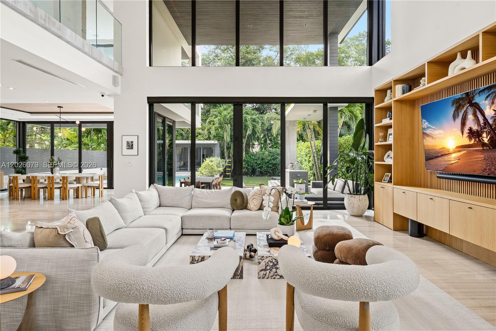 5061 N Bay Rd Miami Beach, FL 33140