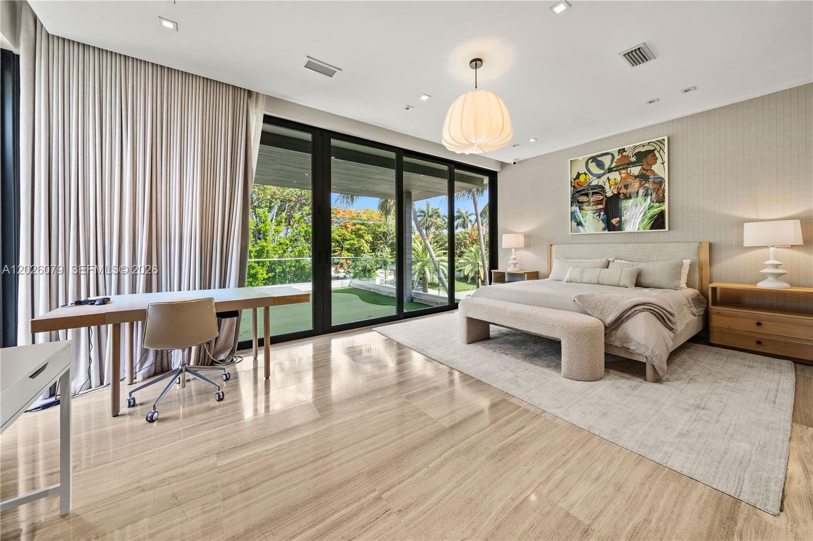 5061 N Bay Rd Miami Beach, FL 33140