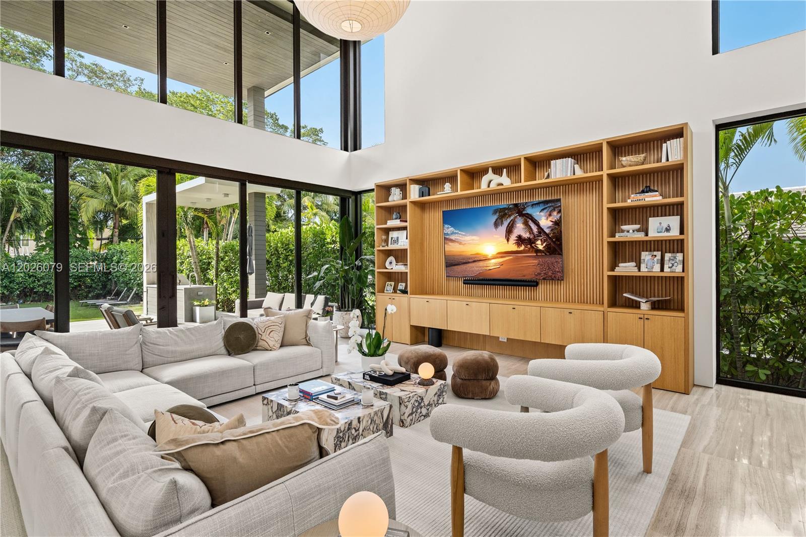 5061 N Bay Rd Miami Beach, FL 33140