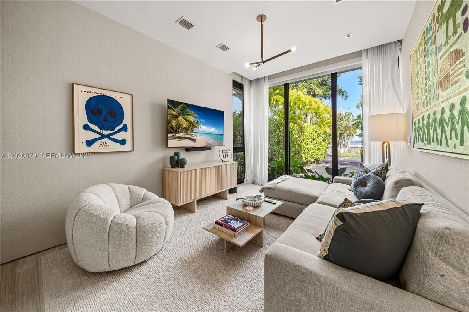 5061 N Bay Rd Miami Beach, FL 33140