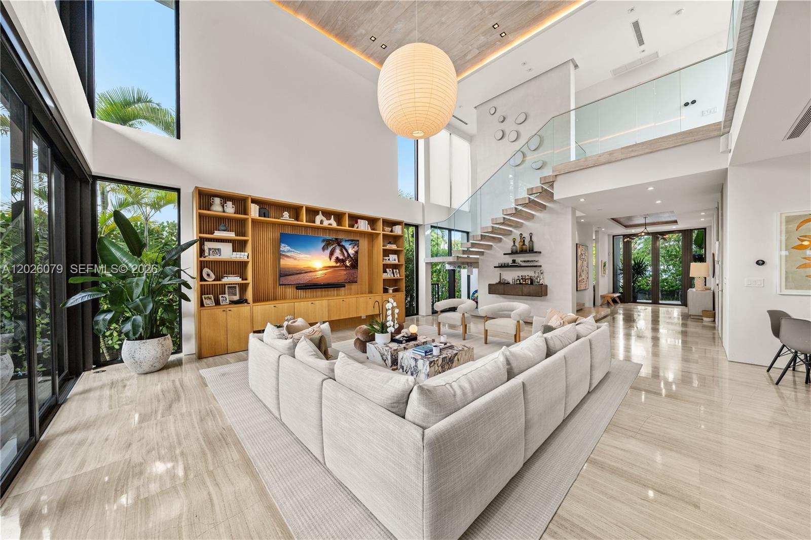 5061 N Bay Rd Miami Beach, FL 33140