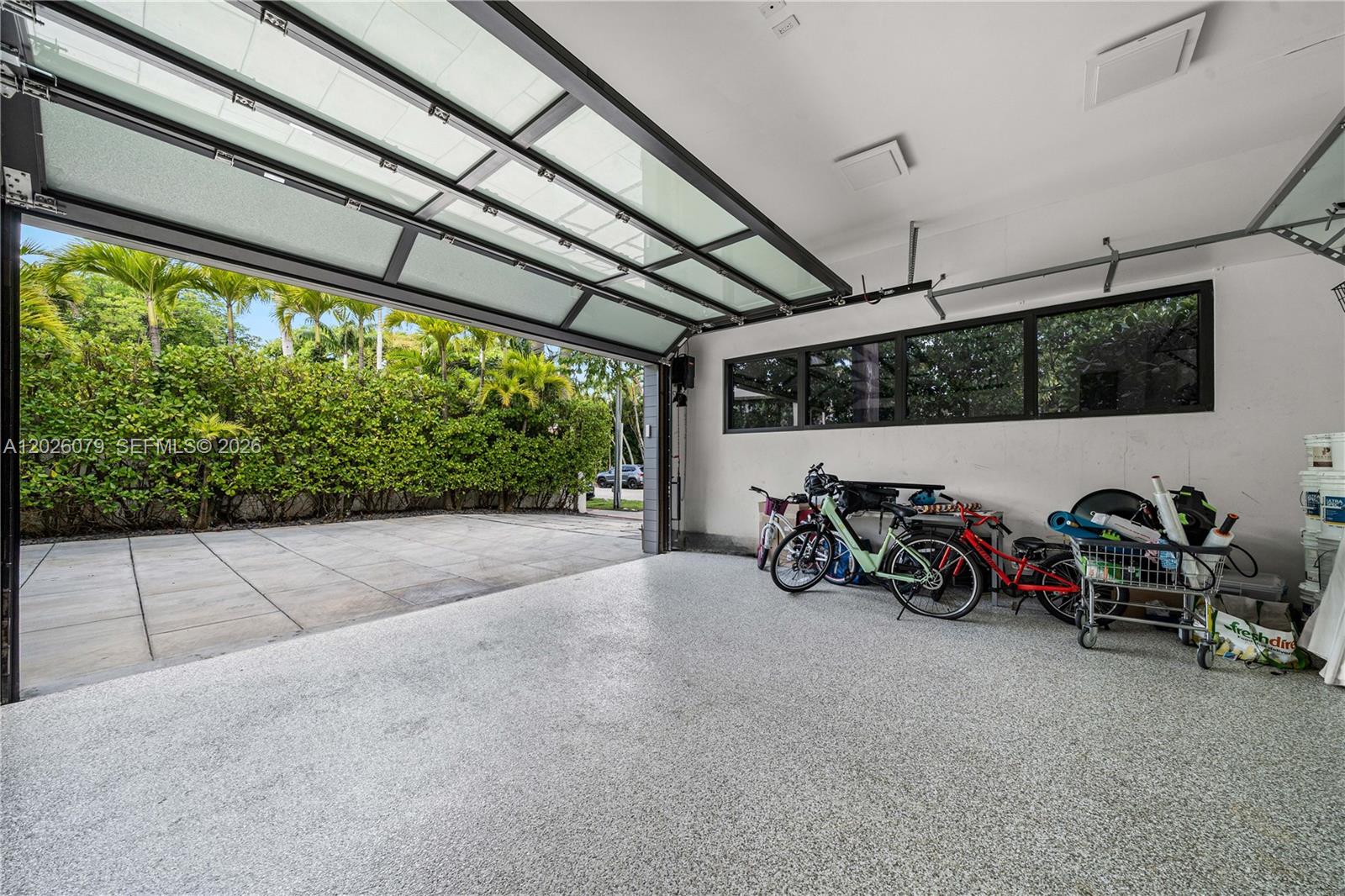 5061 N Bay Rd Miami Beach, FL 33140