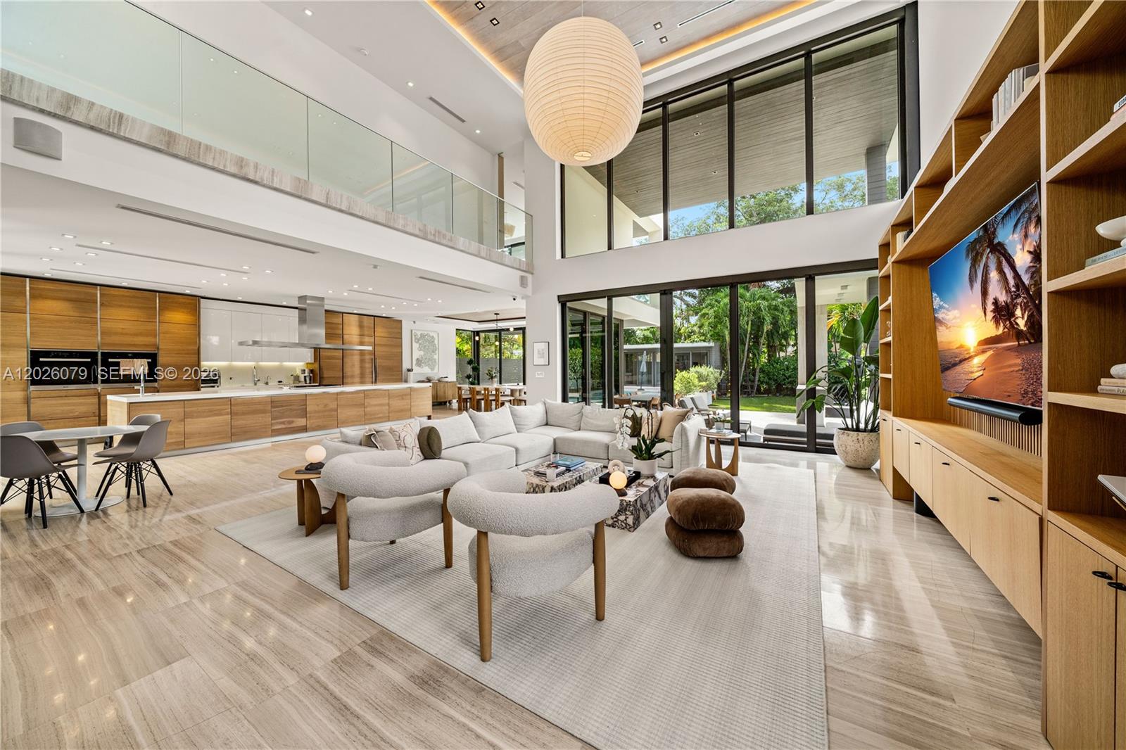 5061 N Bay Rd Miami Beach, FL 33140