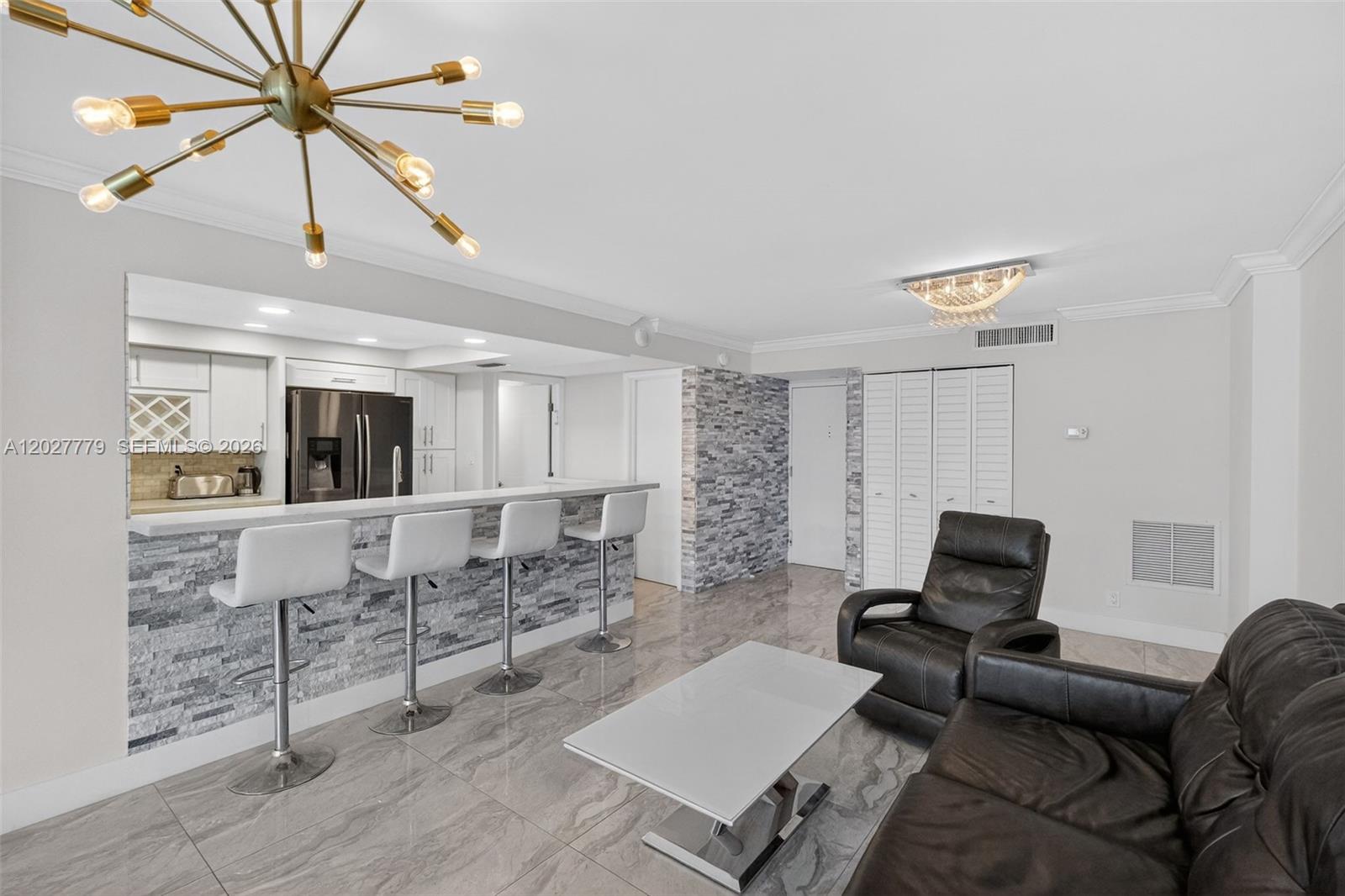 2655 Collins Ave #1407 Miami Beach, FL 33140
