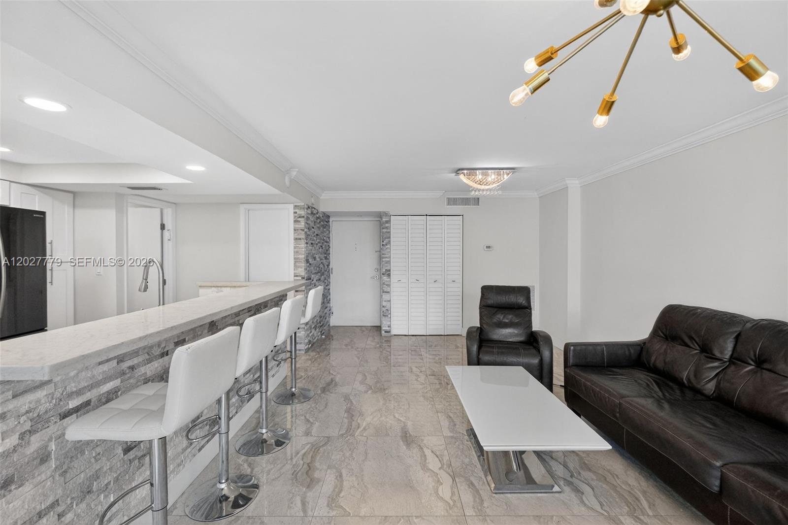 2655 Collins Ave #1407 Miami Beach, FL 33140