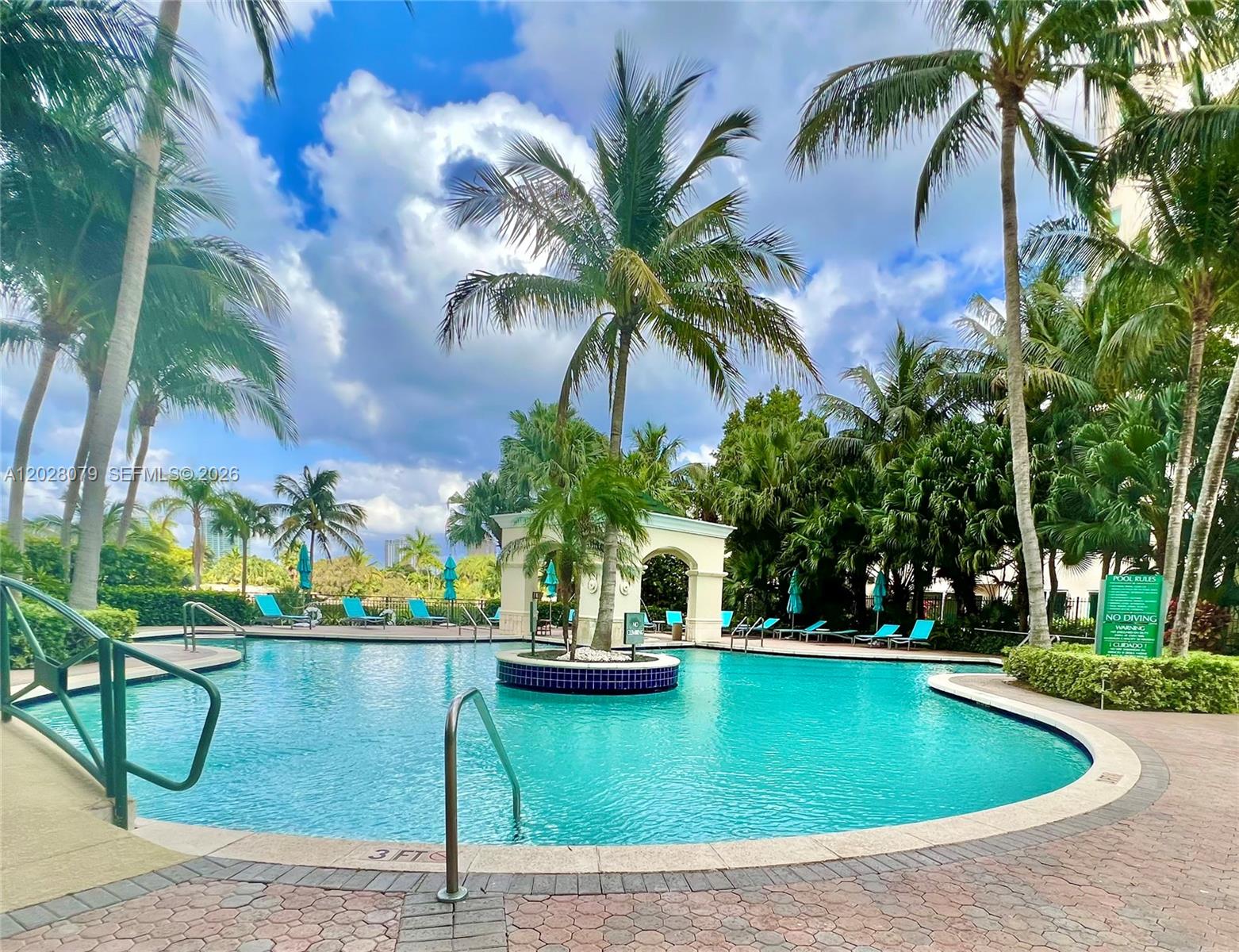 19501 W Country Clb Dr #2313 Aventura, FL 33180