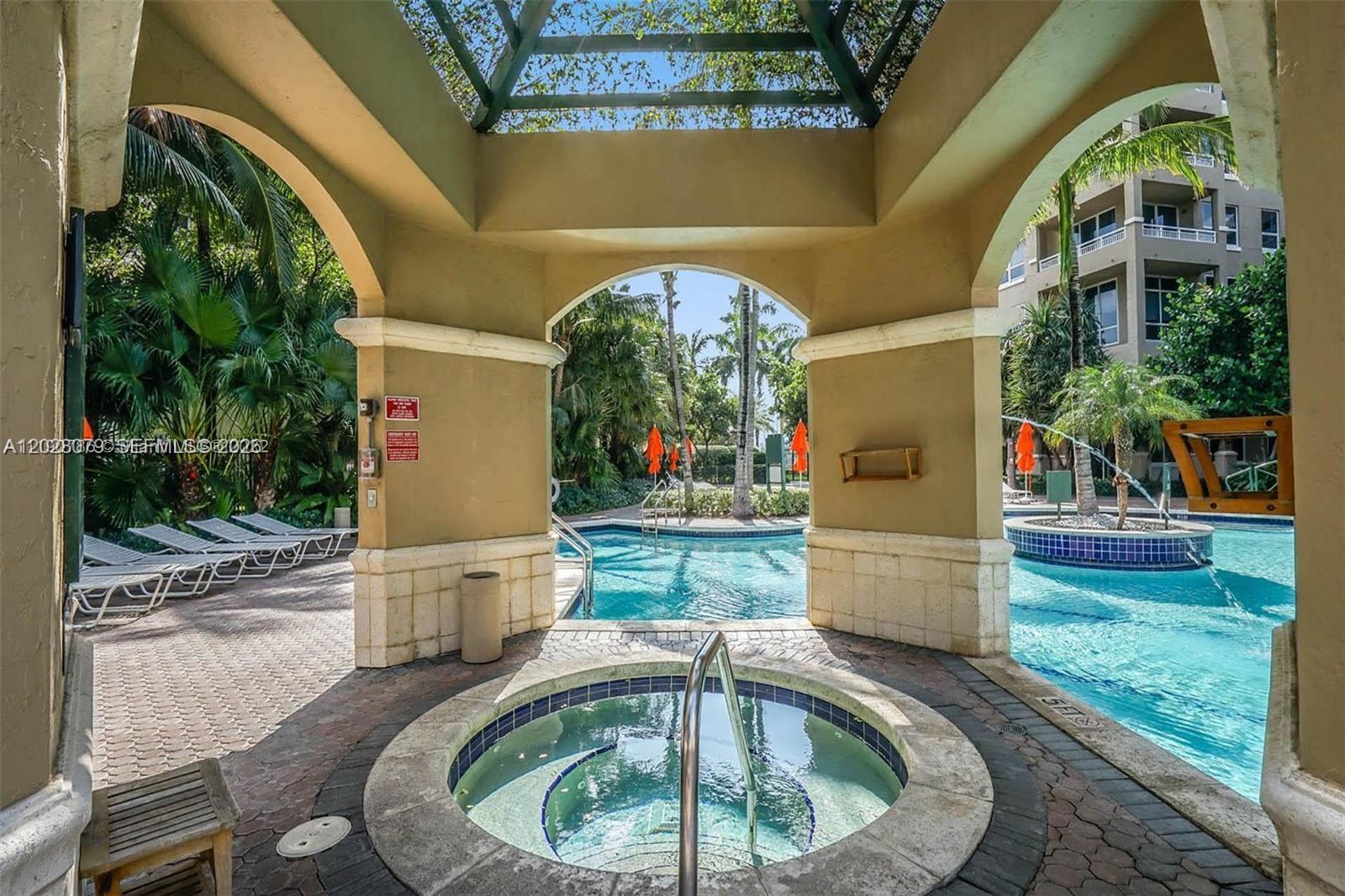 19501 W Country Clb Dr #2313 Aventura, FL 33180