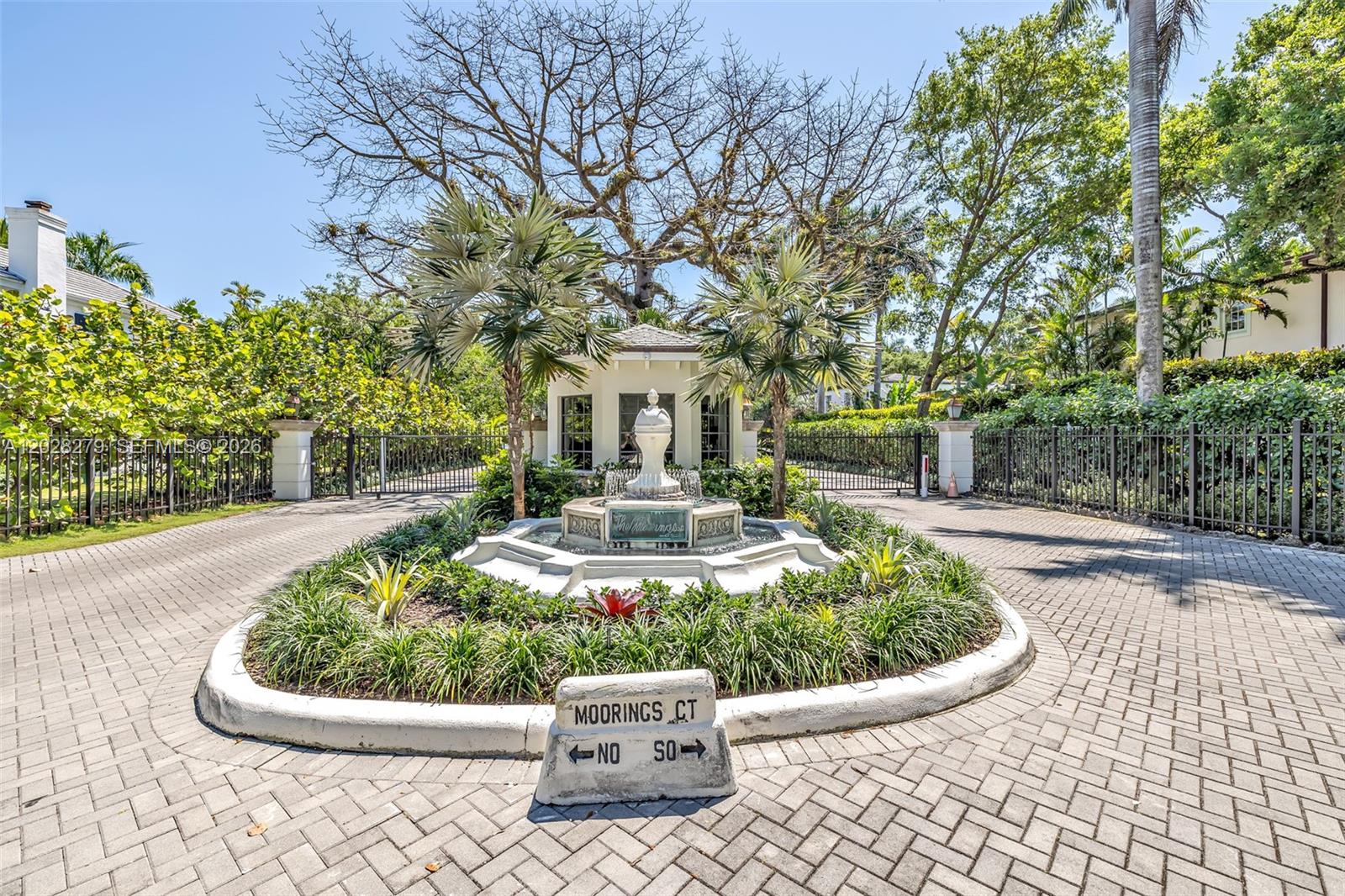 3462 N Moorings Way Miami, FL 33133