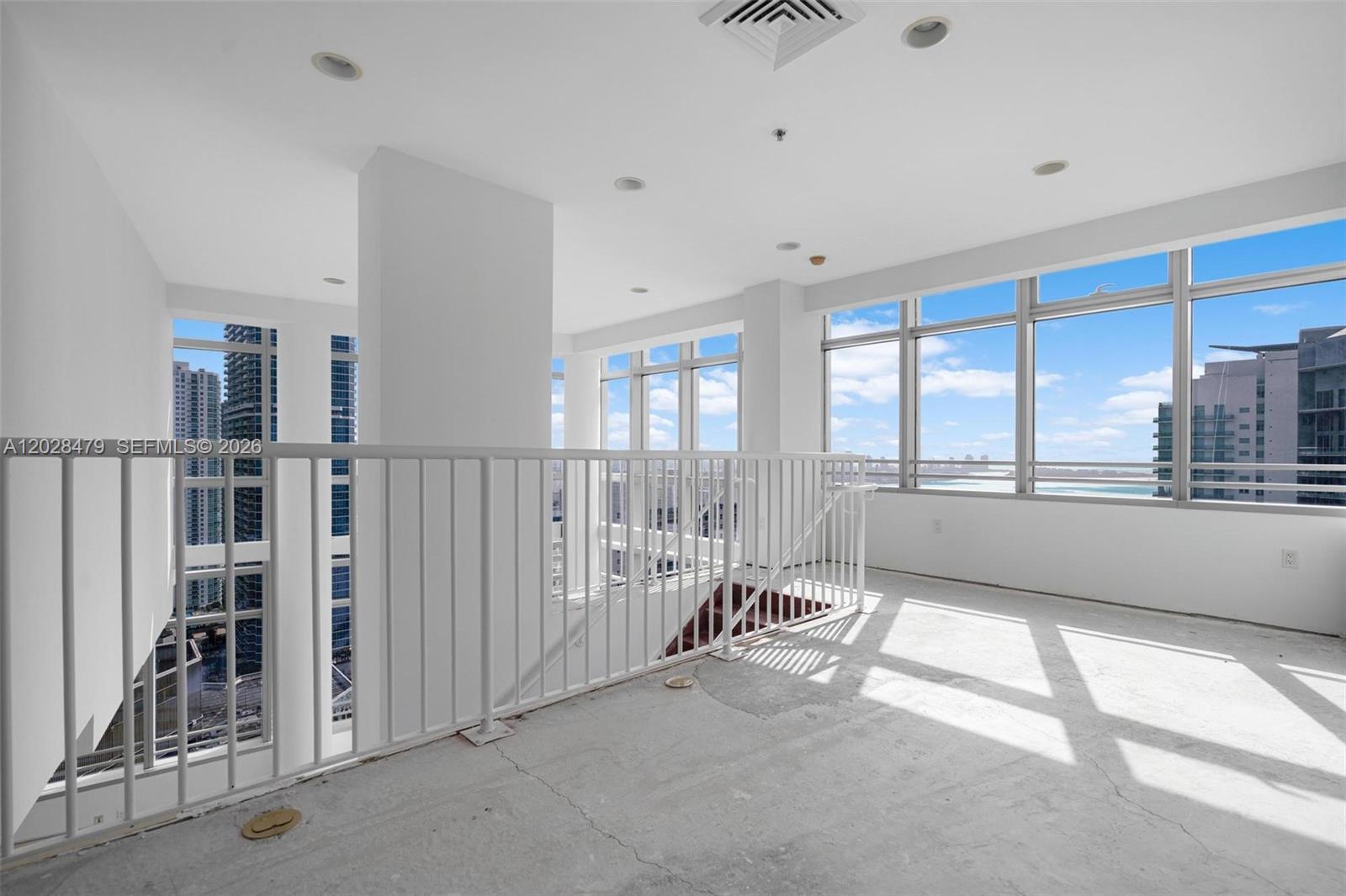 1395 Brickell Ave #3410 Miami, FL 33131