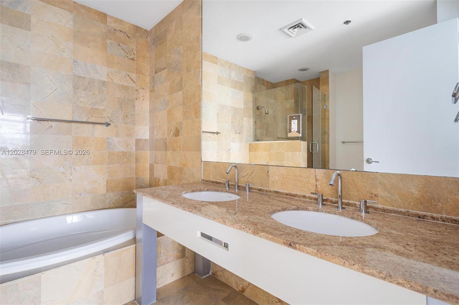 1395 Brickell Ave #3410 Miami, FL 33131