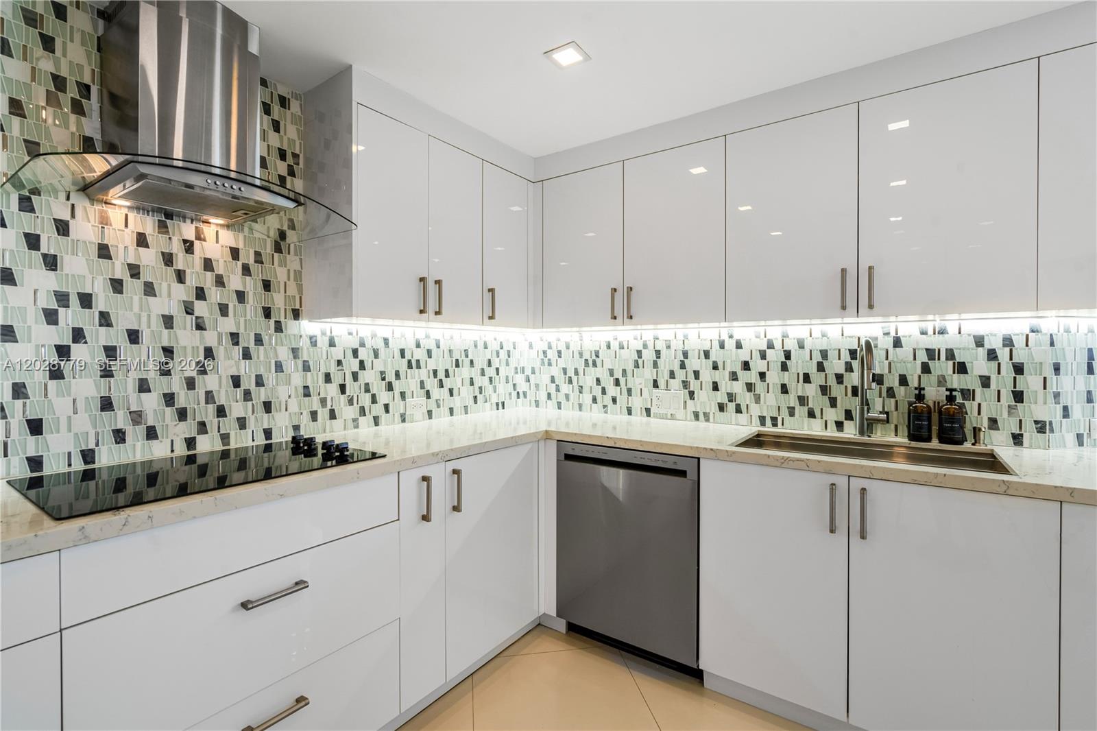 2800 Island Blvd #1605 Aventura, FL 33160