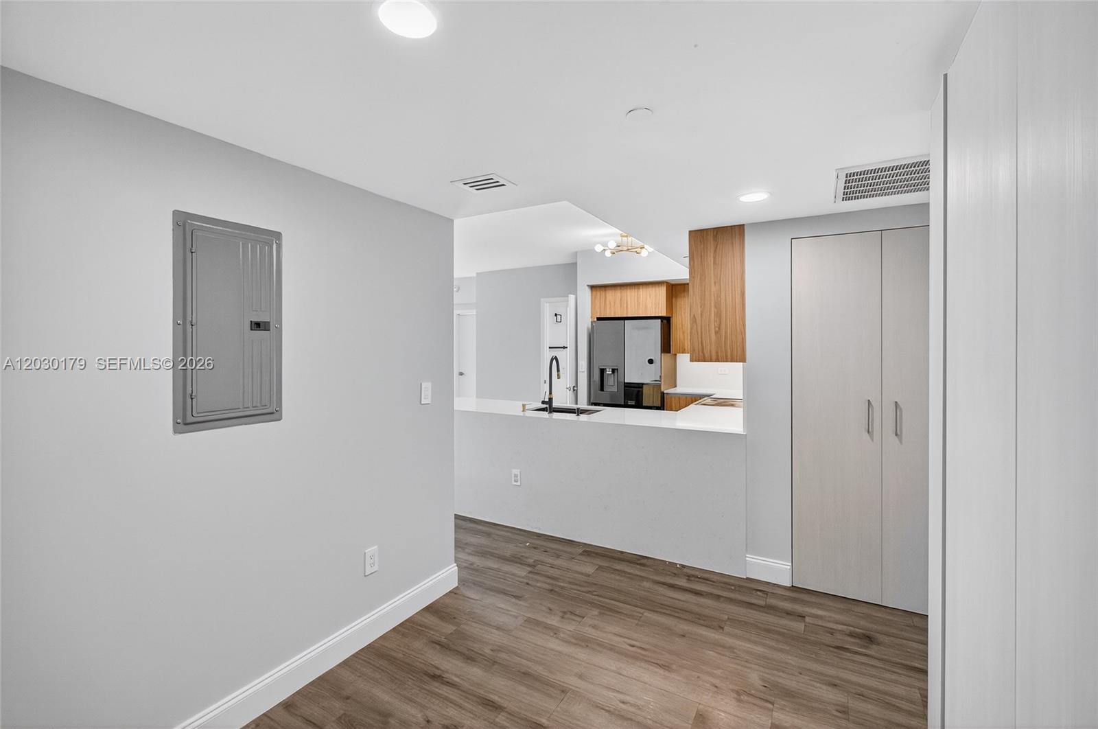 350 S Miami Ave #1705 Miami, FL 33130