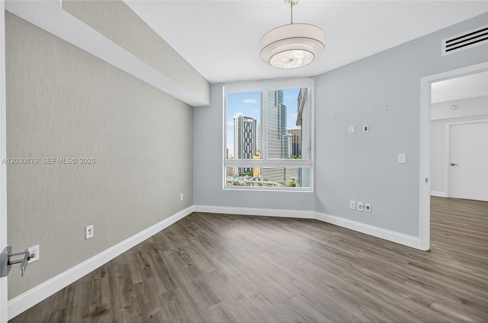 350 S Miami Ave #1705 Miami, FL 33130