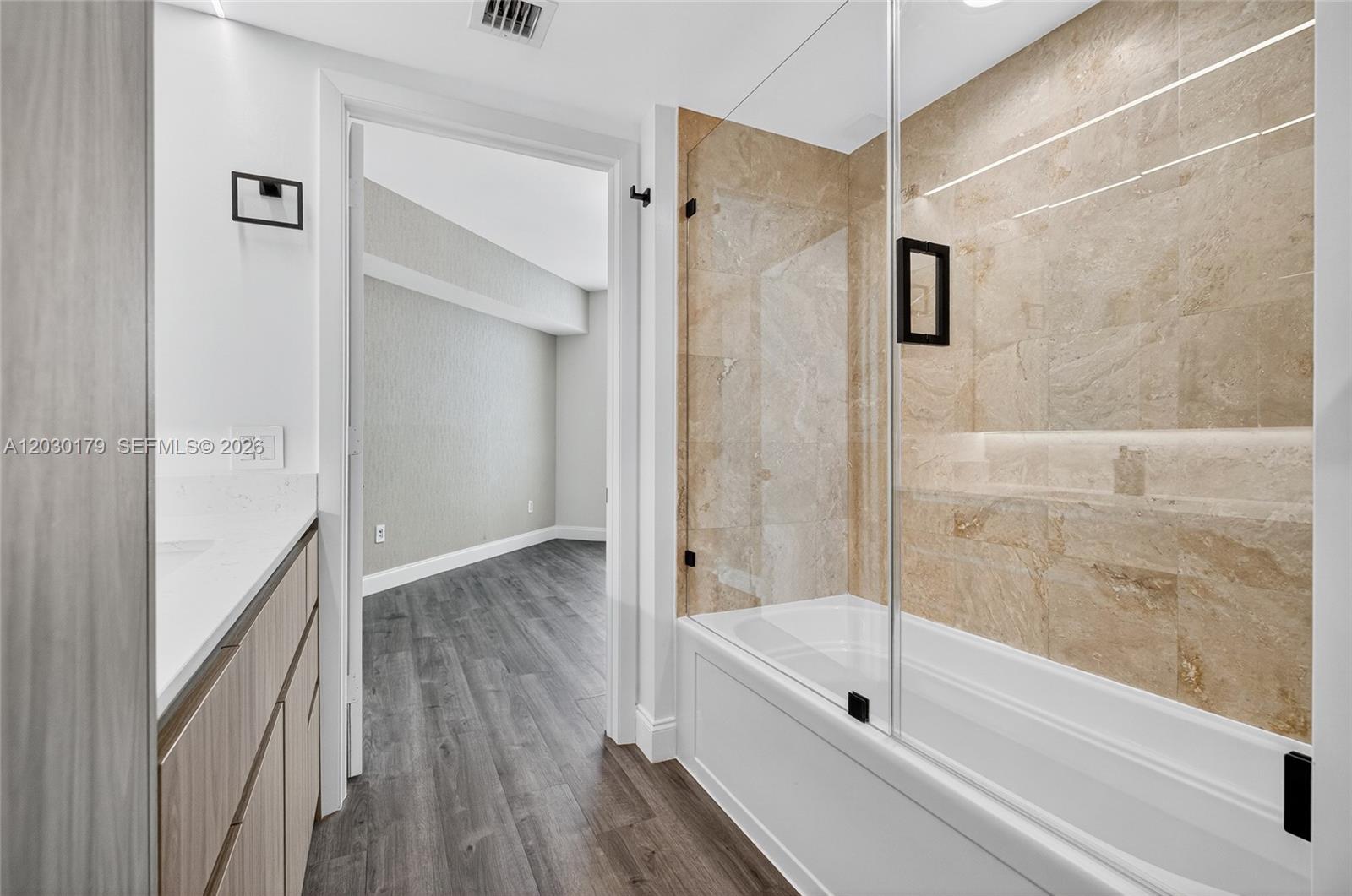 350 S Miami Ave #1705 Miami, FL 33130