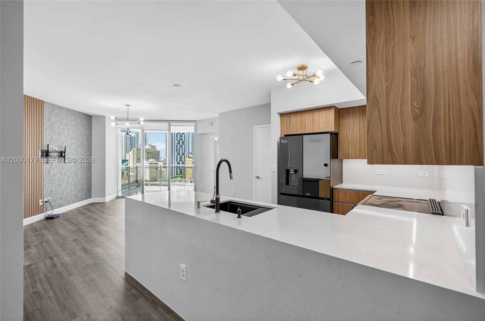 350 S Miami Ave #1705 Miami, FL 33130
