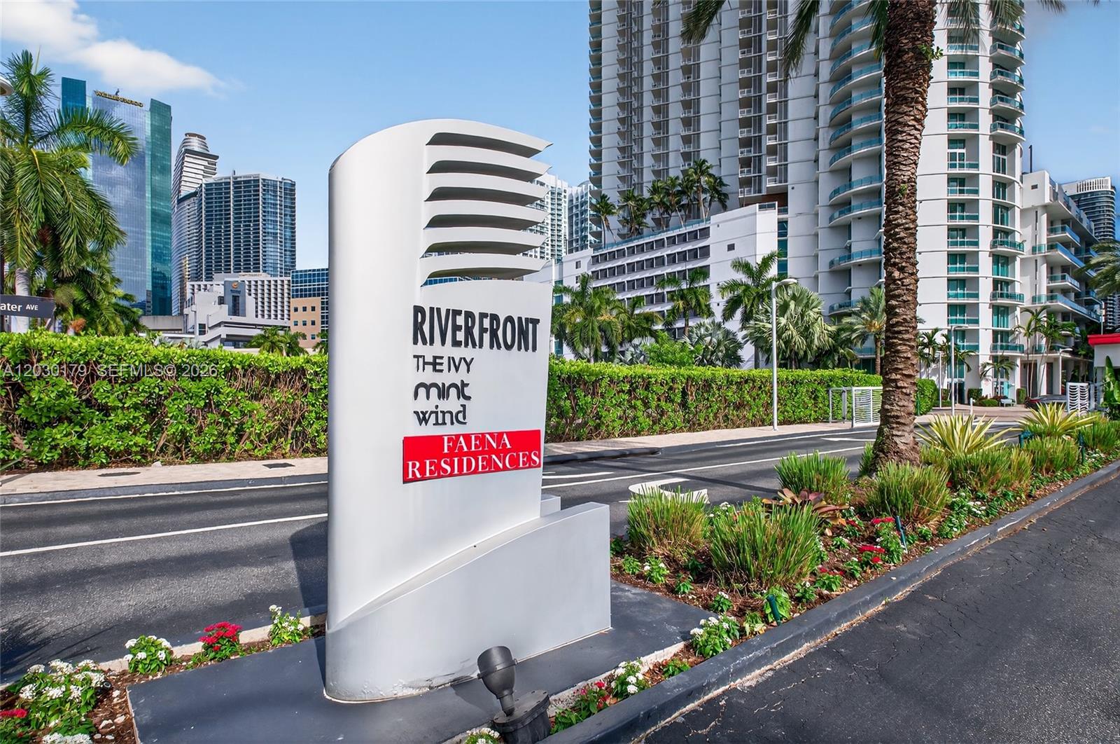 350 S Miami Ave #1705 Miami, FL 33130