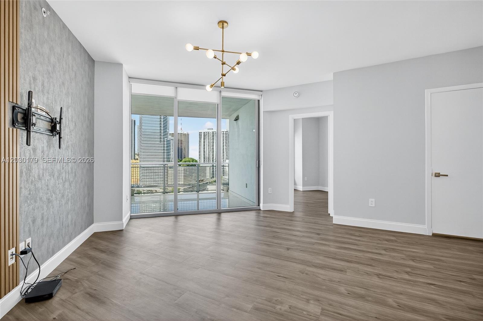 350 S Miami Ave #1705 Miami, FL 33130