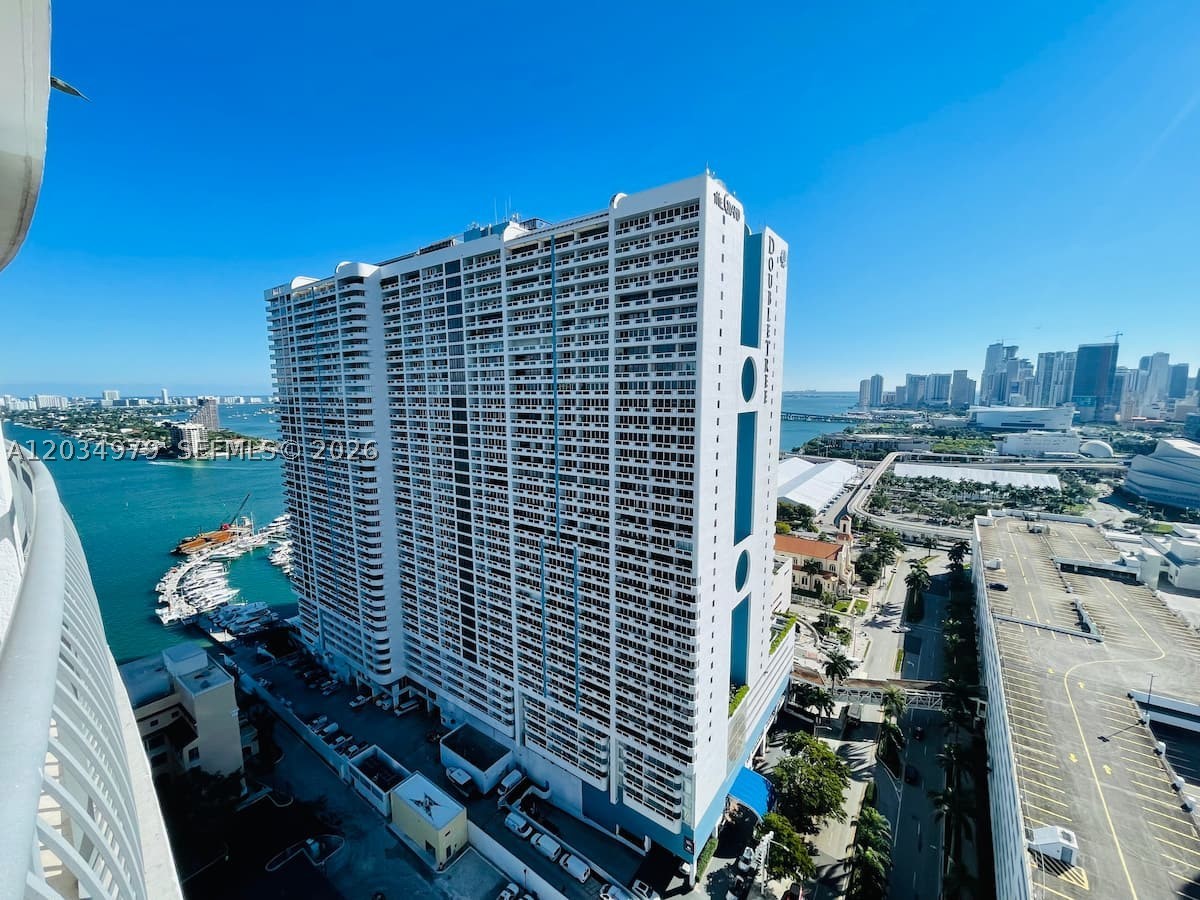 image Opera Tower30