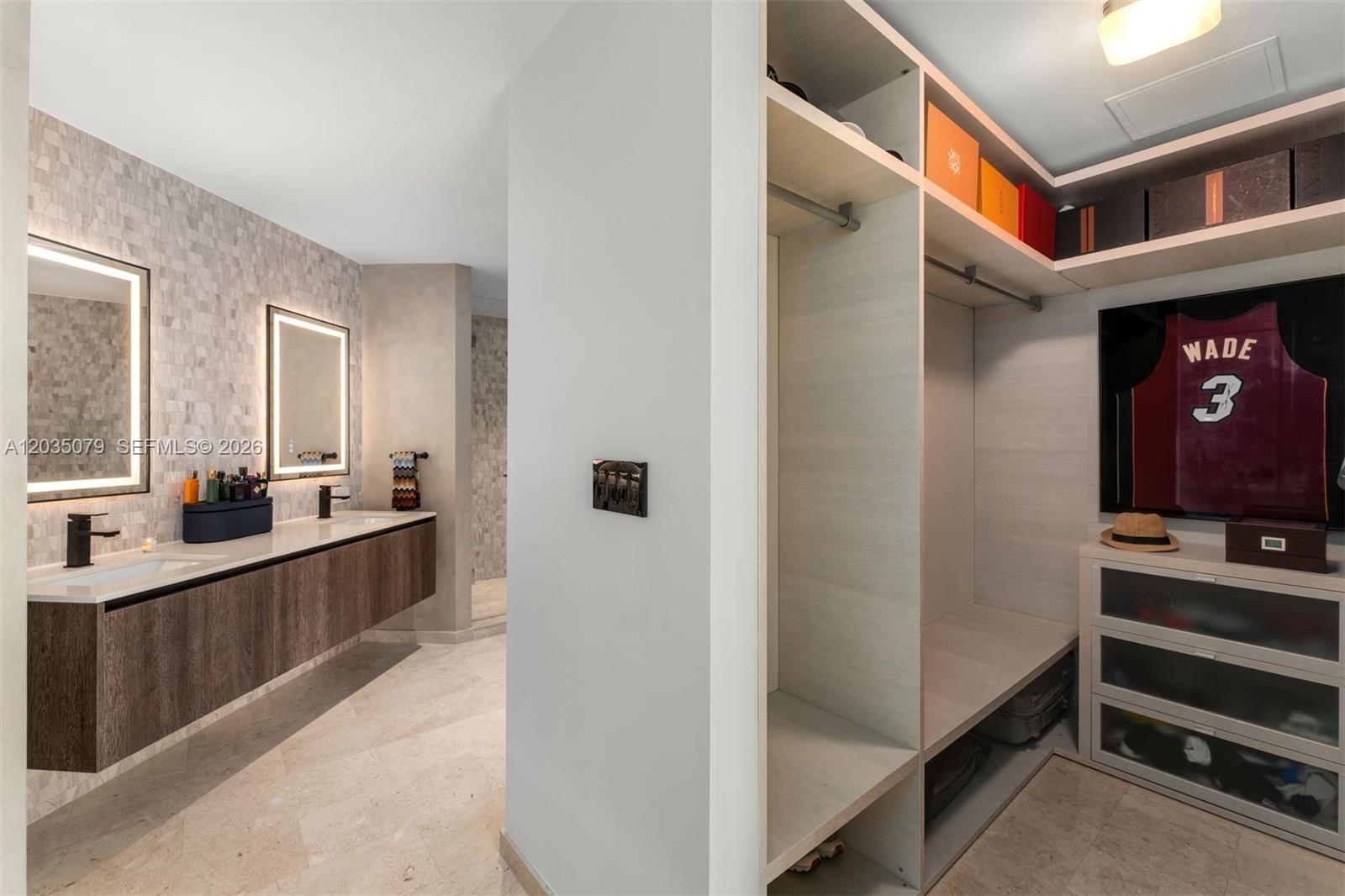 68 SE 6th #2612 Miami, FL 33131