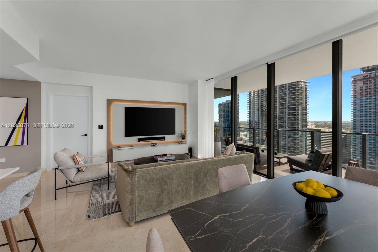 68 SE 6th #2612 Miami, FL 33131