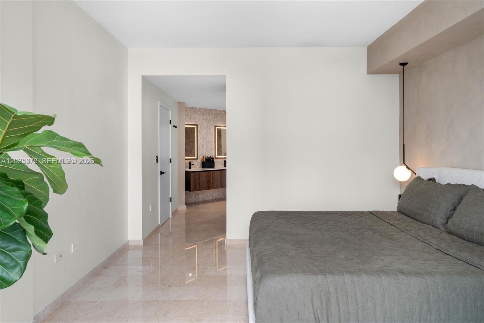 68 SE 6th #2612 Miami, FL 33131