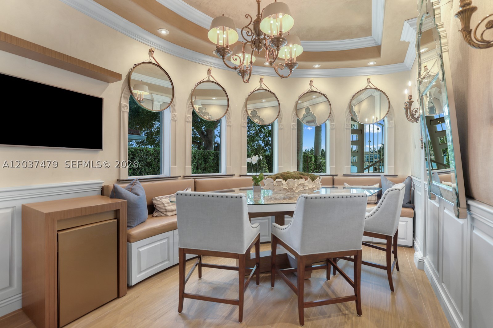 176 S Hibiscus Dr Miami Beach, FL 33139