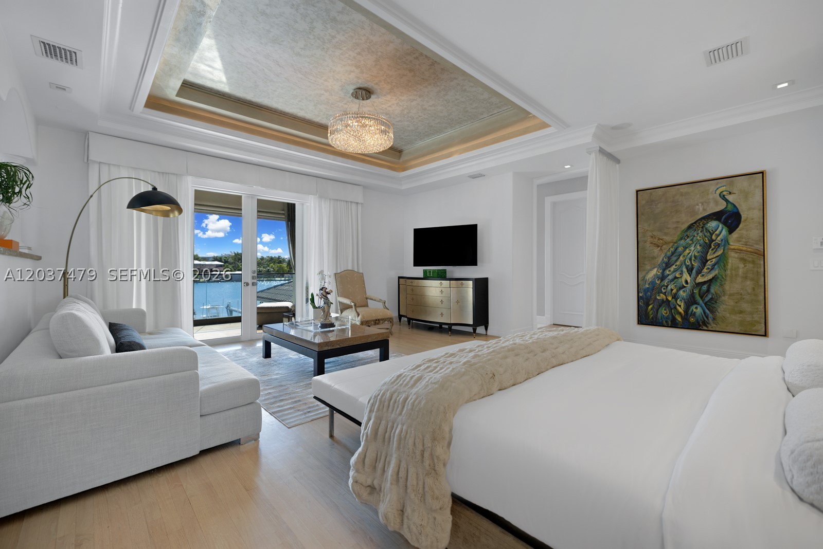 176 S Hibiscus Dr Miami Beach, FL 33139