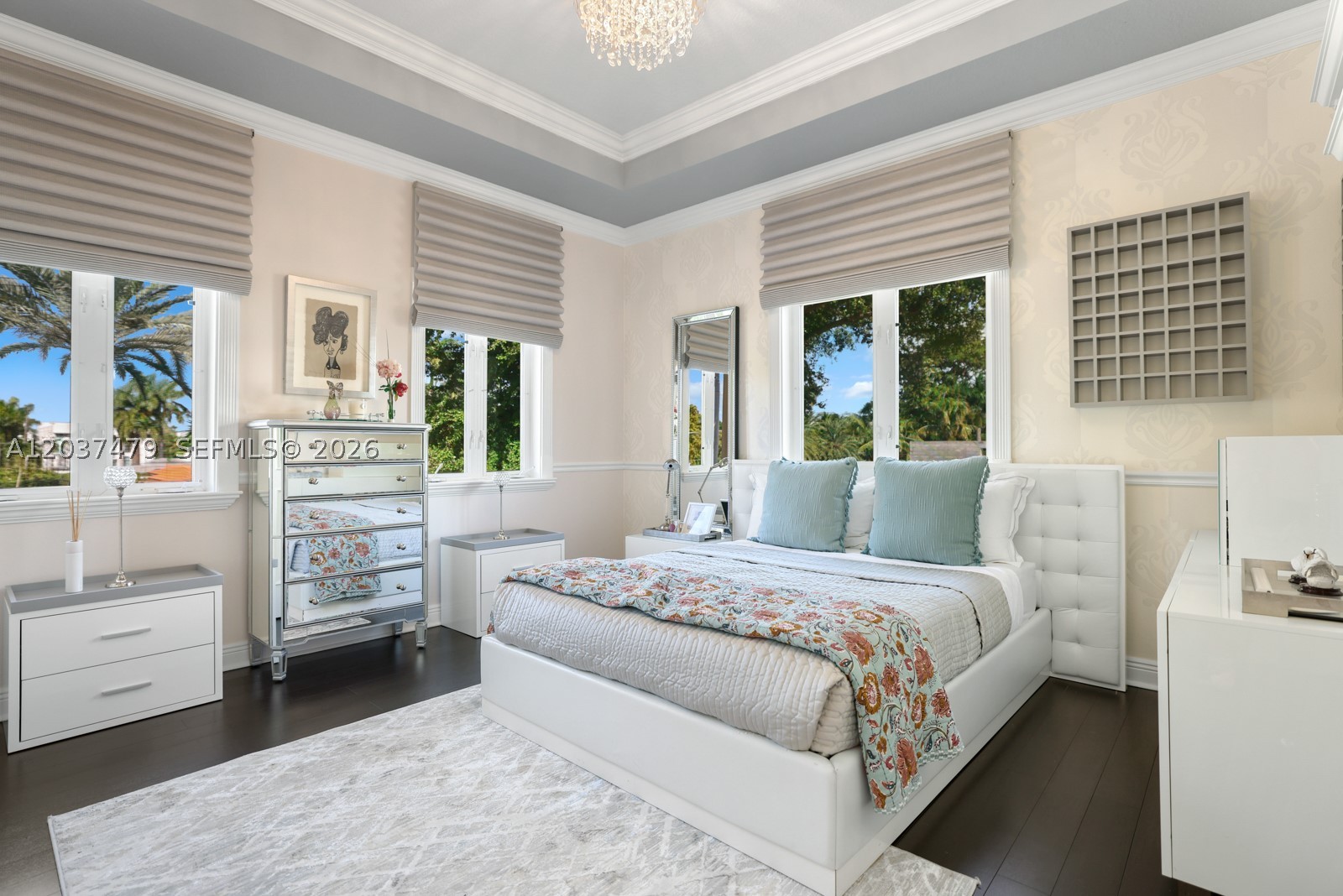 176 S Hibiscus Dr Miami Beach, FL 33139