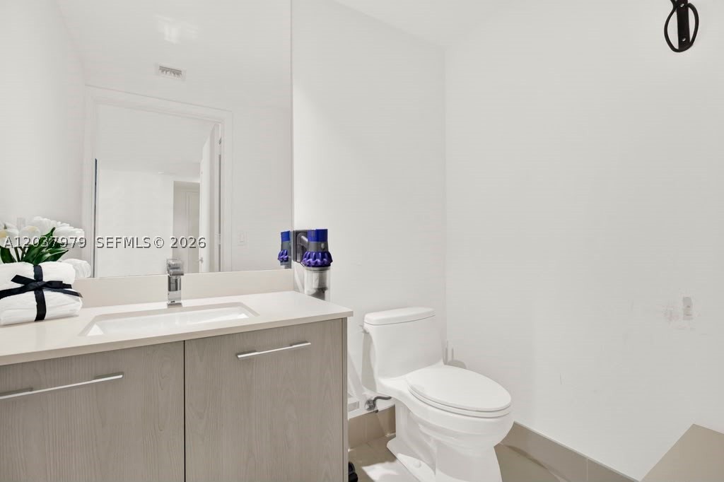 image Brickell Heights East13