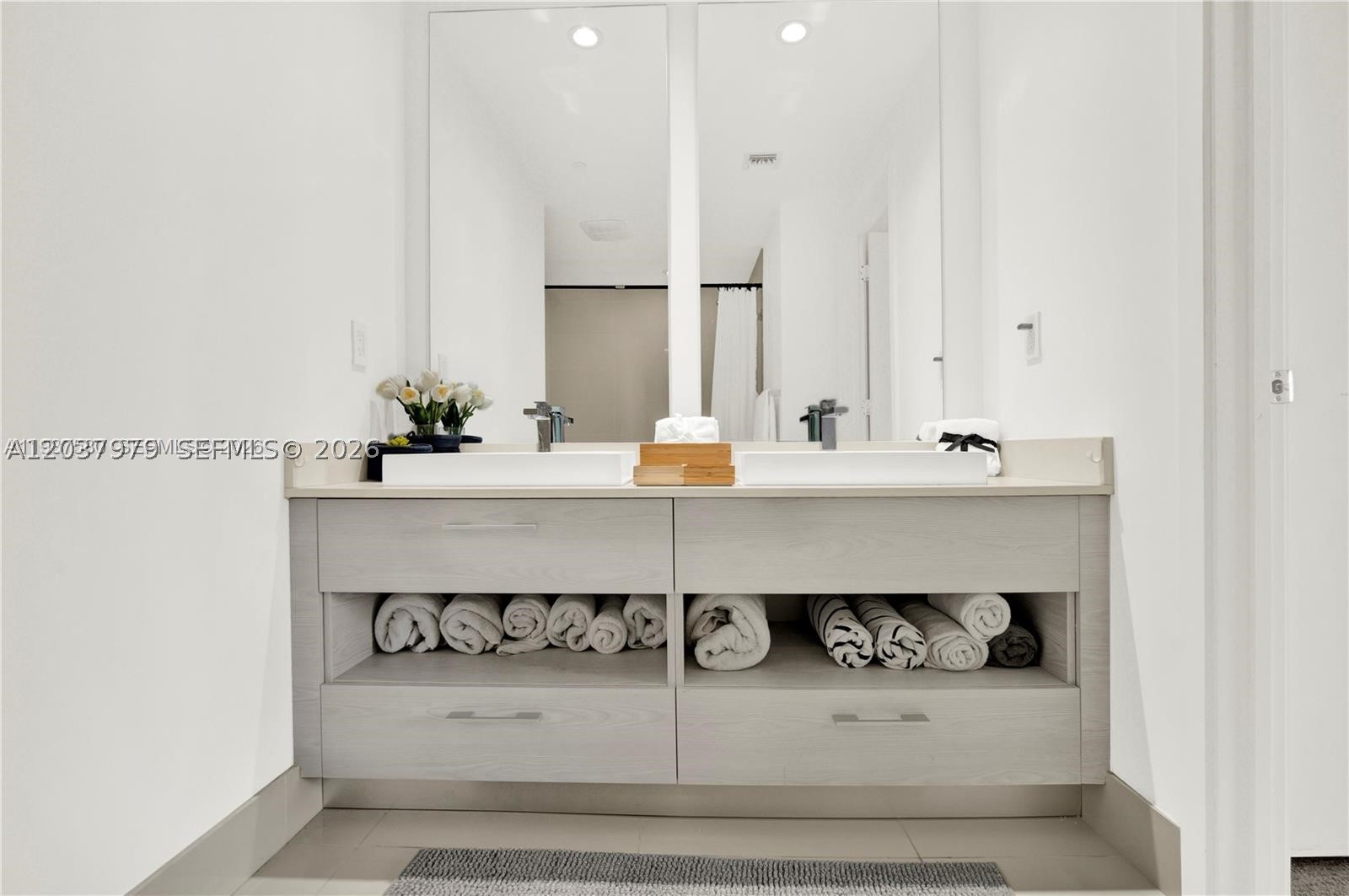 image Brickell Heights East17