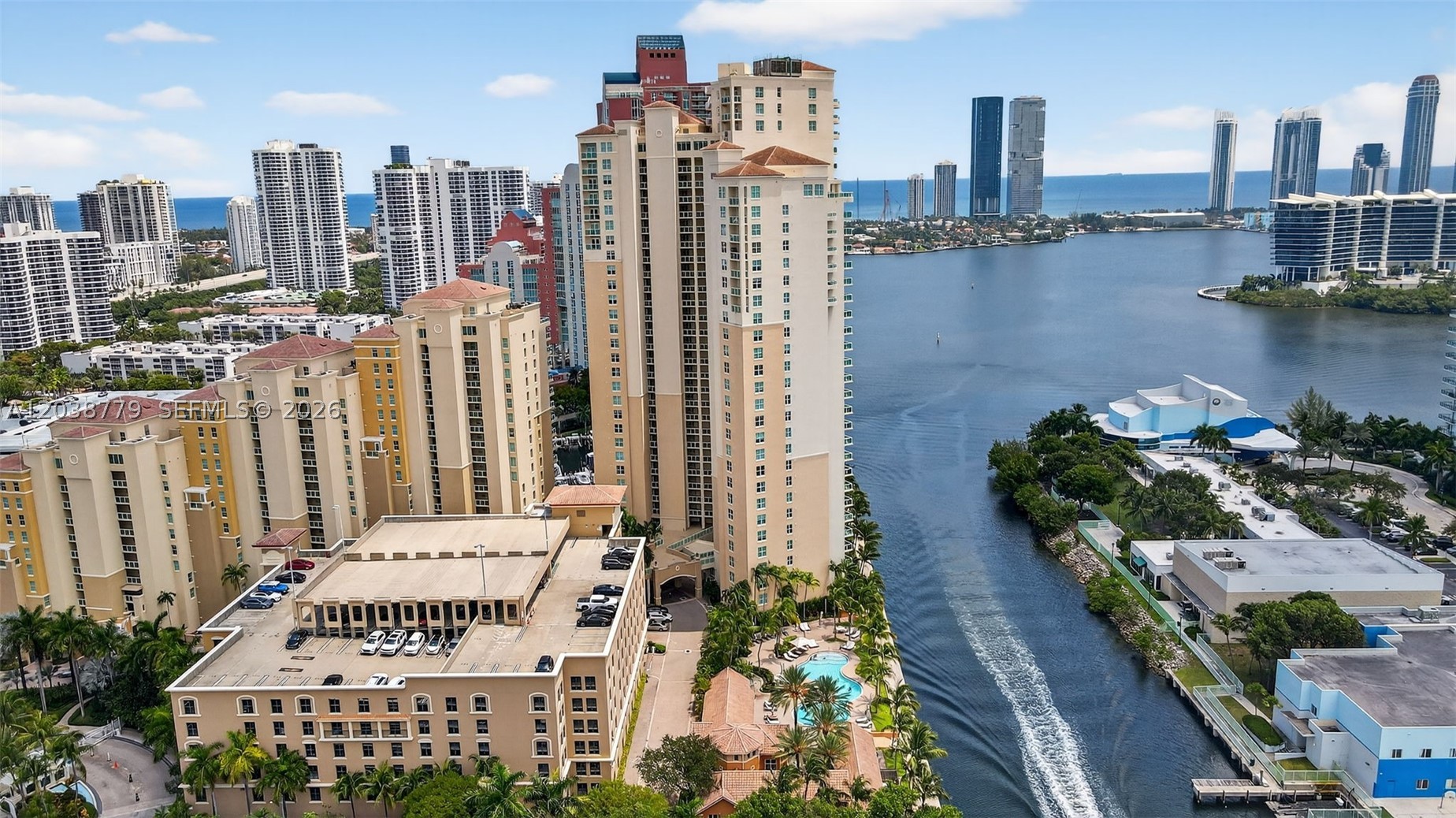 3330 NE 190th St #1611 Aventura, FL 33180