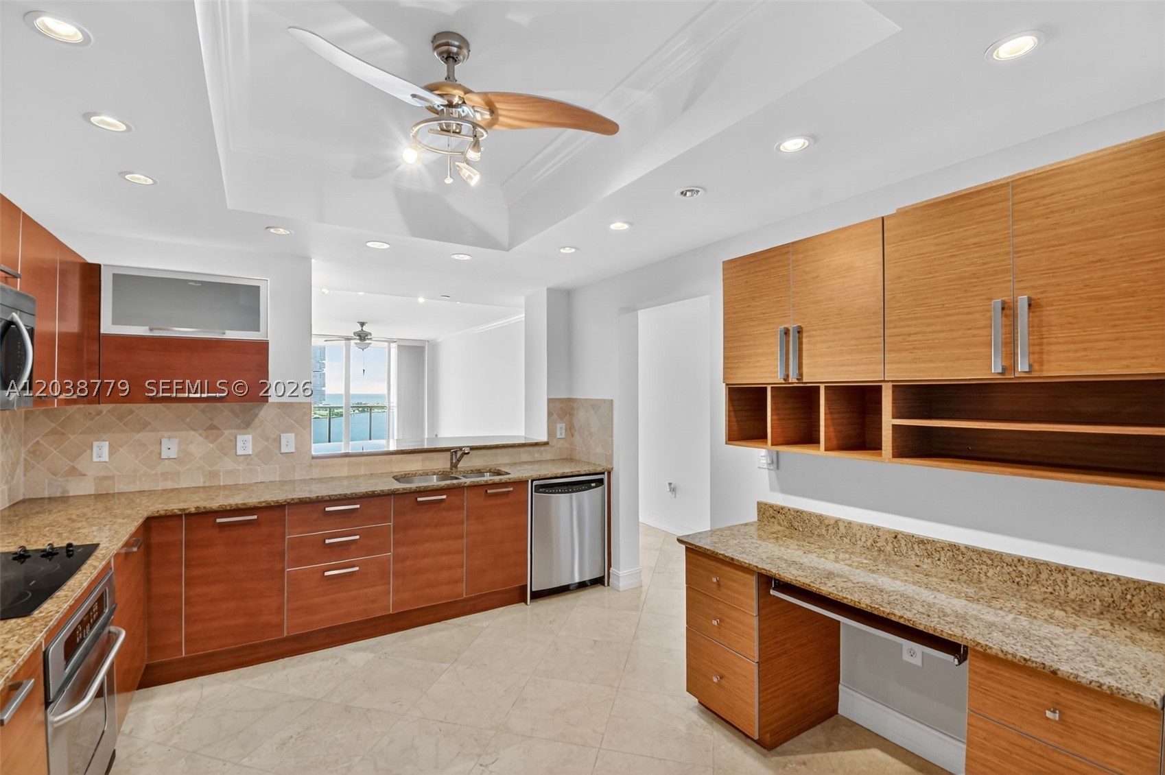 3330 NE 190th St #1611 Aventura, FL 33180