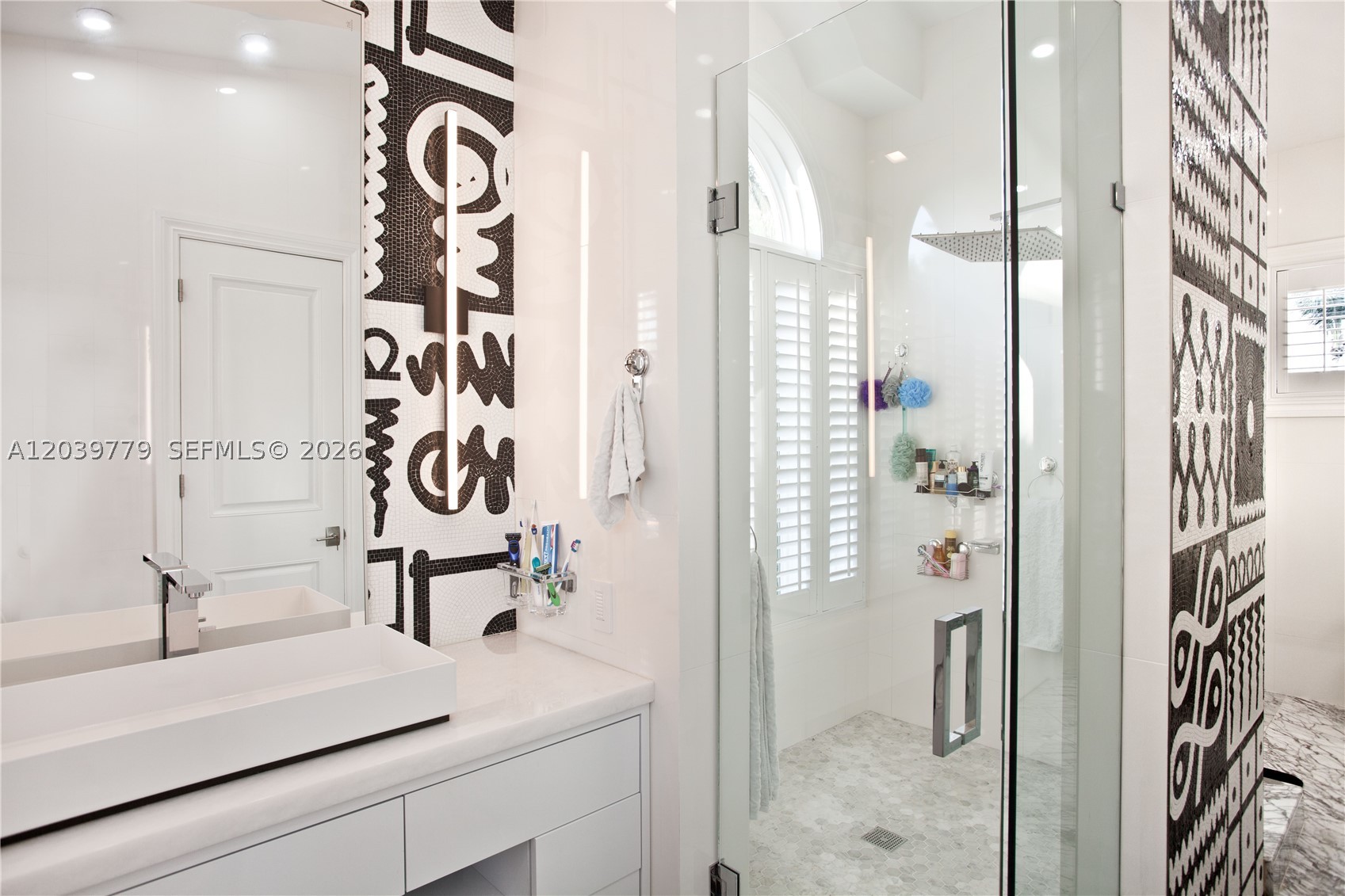 165 Paloma Dr Coral Gables, FL 33143