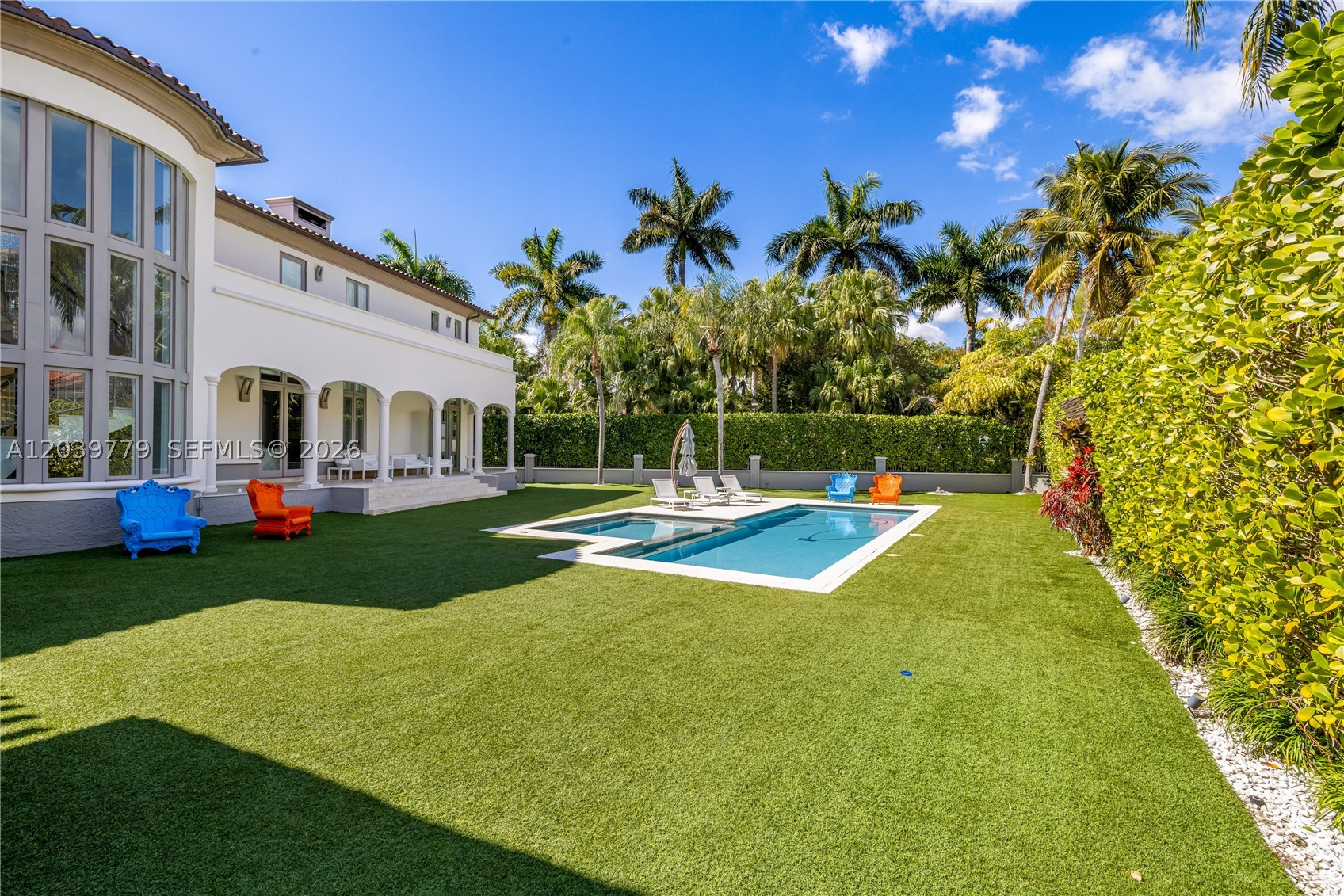 165 Paloma Dr Coral Gables, FL 33143