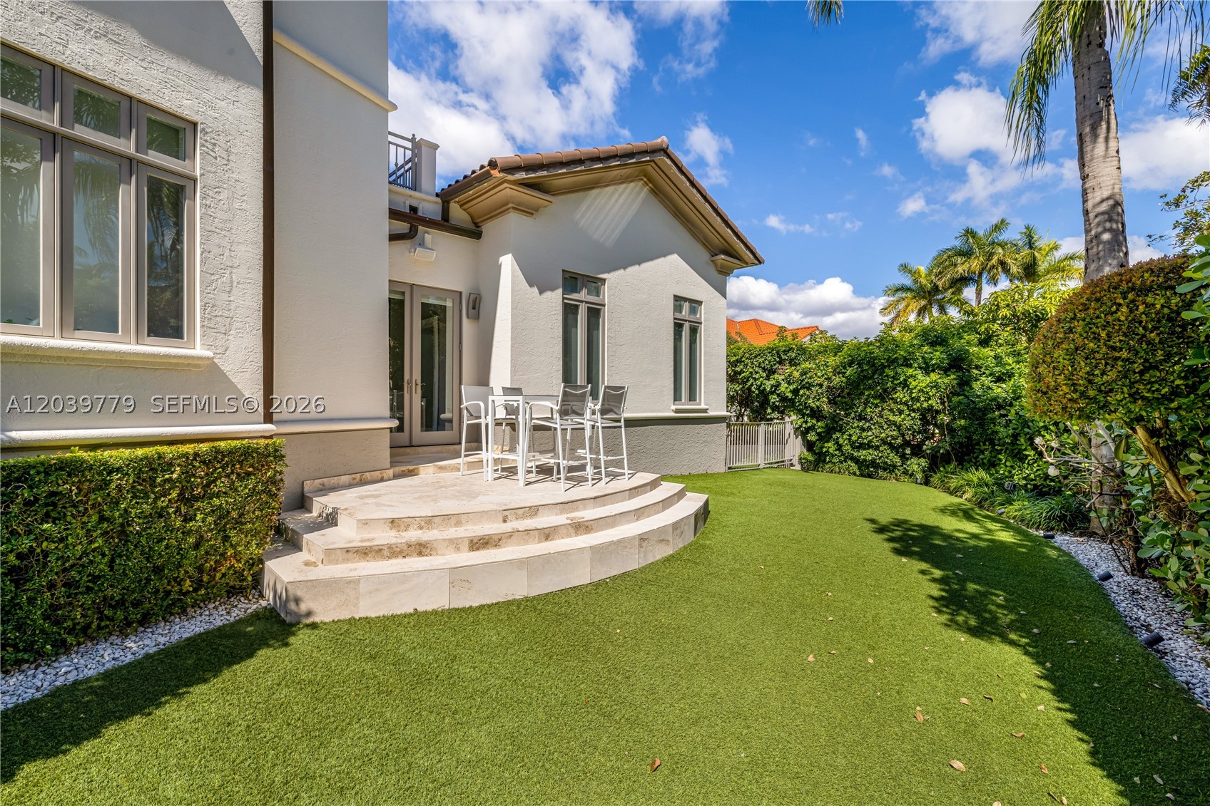 165 Paloma Dr Coral Gables, FL 33143
