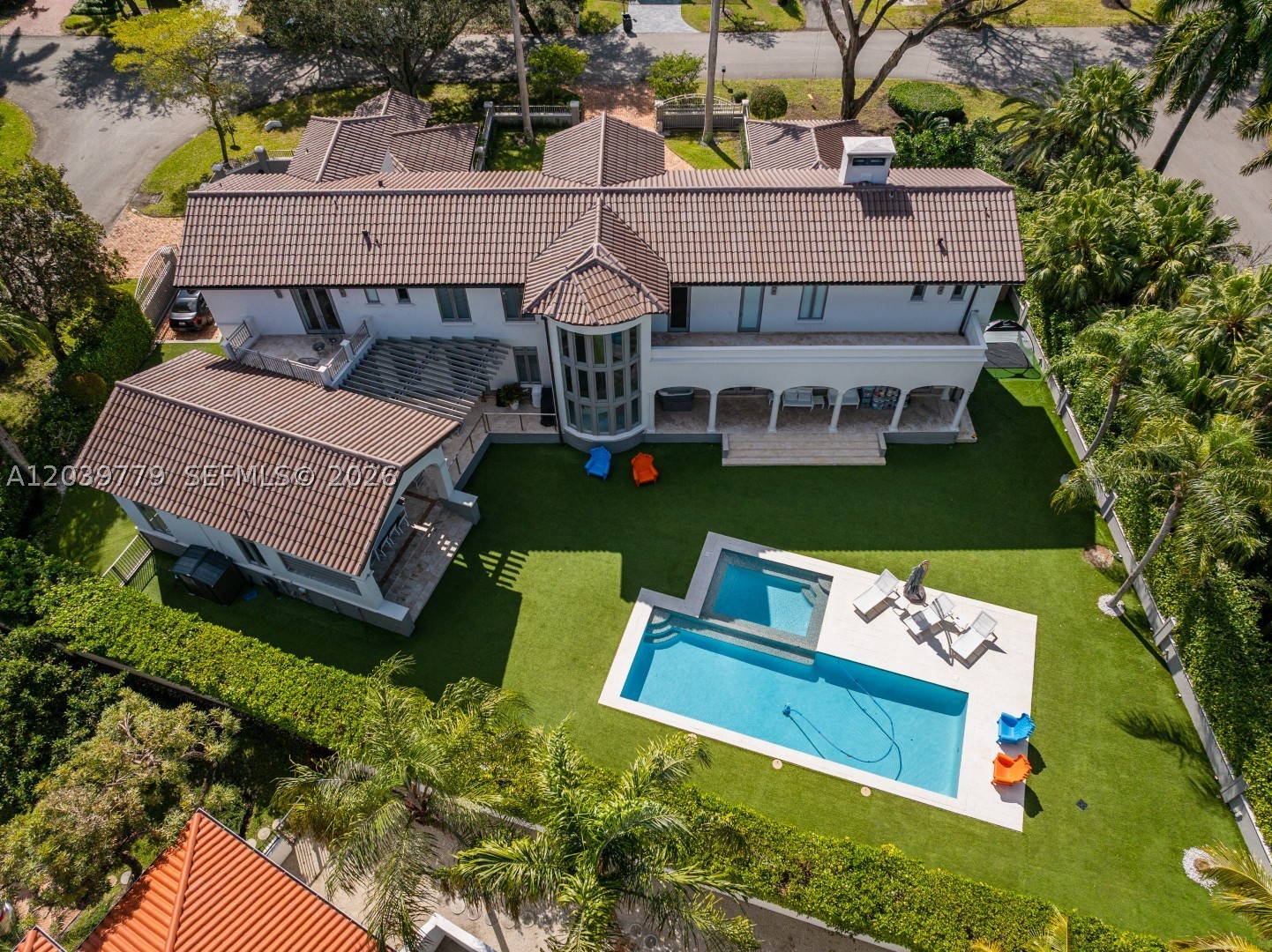 165 Paloma Dr Coral Gables, FL 33143