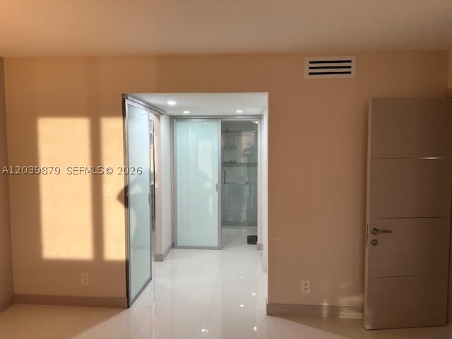 image Arlen House East14