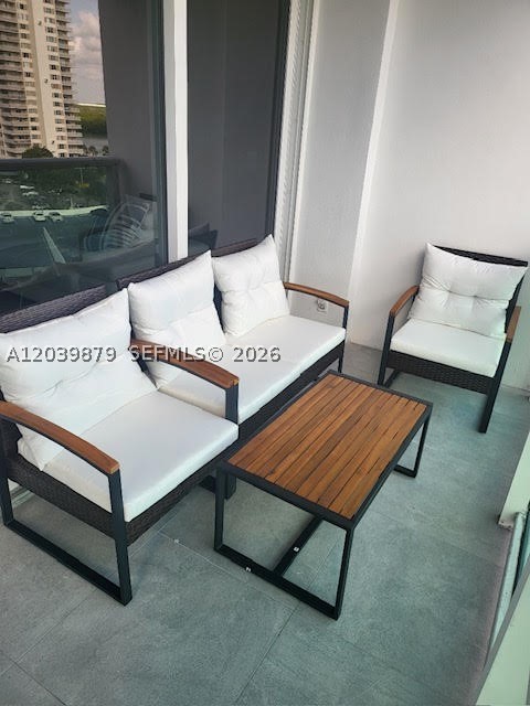image Arlen House East20