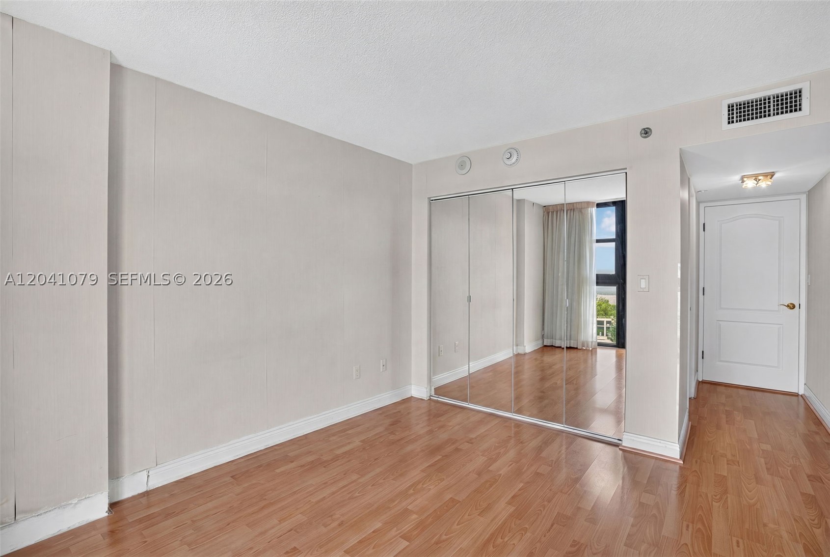 5757 Collins Ave #405 Miami Beach, FL 33140