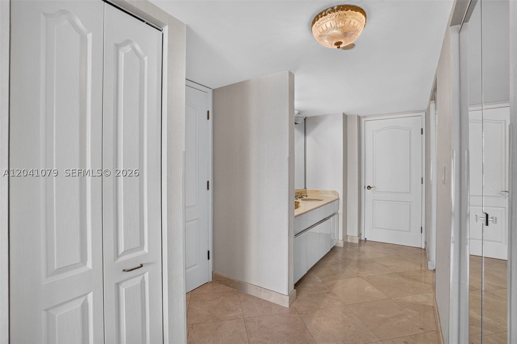 5757 Collins Ave #405 Miami Beach, FL 33140