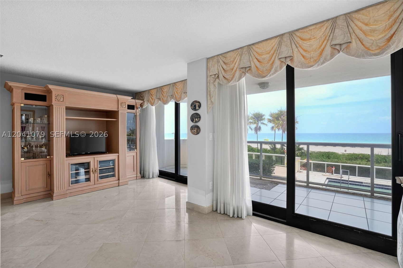 5757 Collins Ave #405 Miami Beach, FL 33140