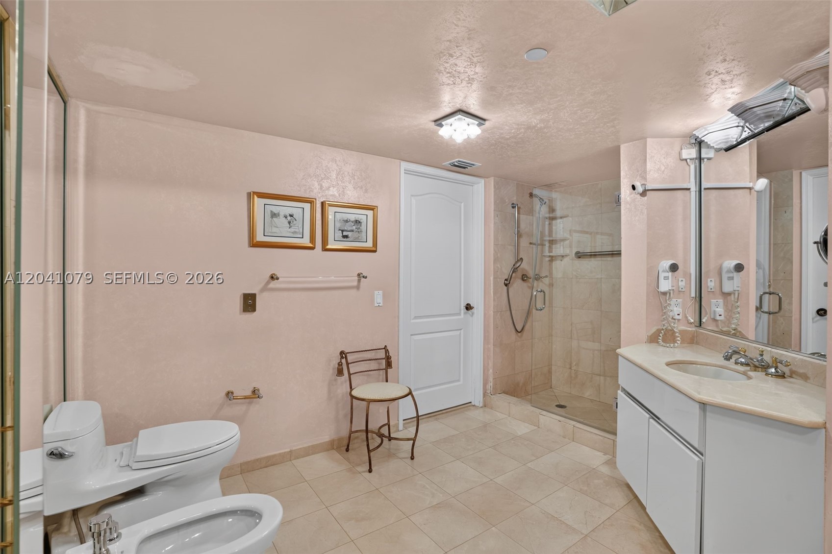 5757 Collins Ave #405 Miami Beach, FL 33140