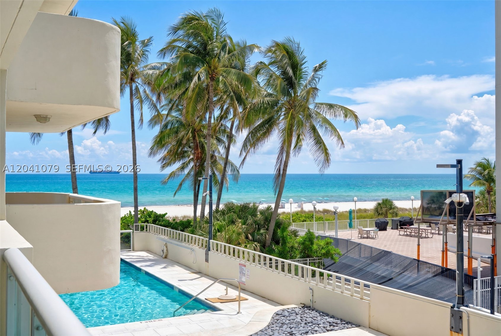 5757 Collins Ave #405 Miami Beach, FL 33140