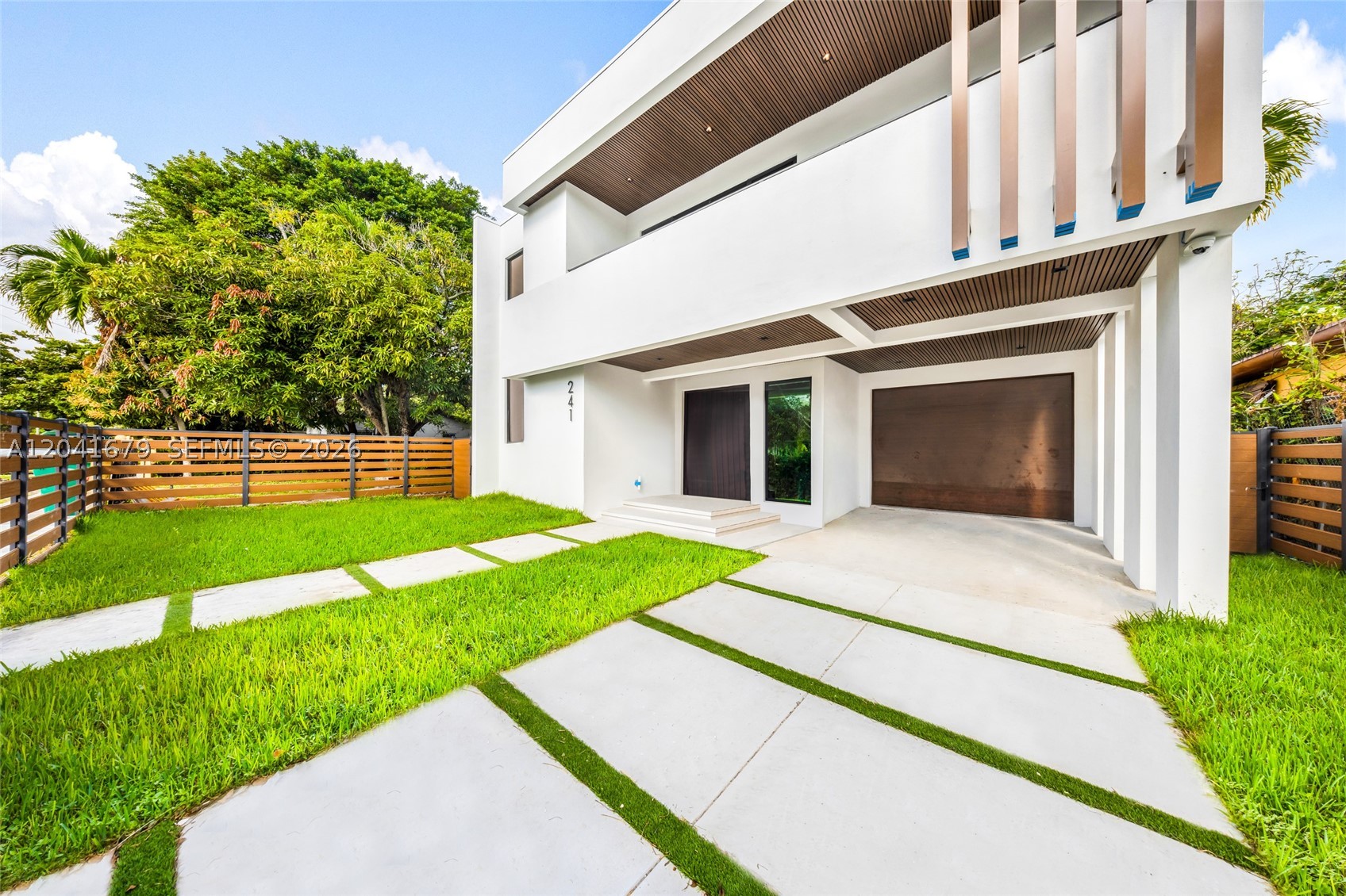 241 NW 46th St Miami, FL 33127